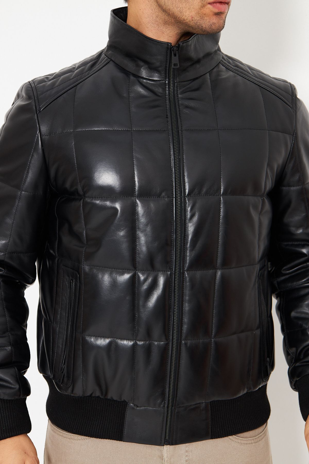 Erkek Hakiki Deri Şişme Mont - Siyah, 70 cm, Hakim Yaka, Fermuarlı, Soğuk Havaya Dayanıklı - 503622