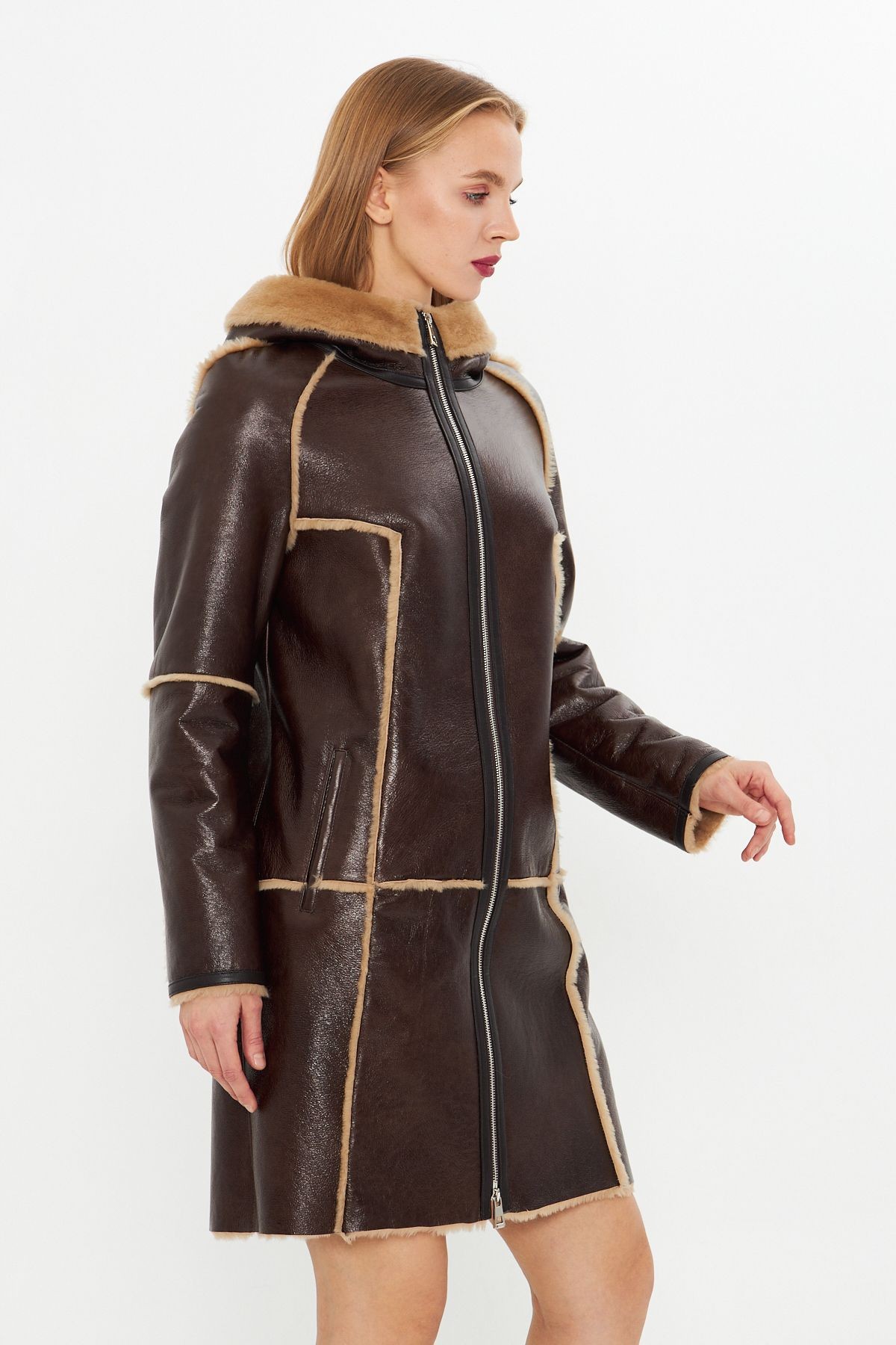 Hakiki Deri Kapüşonlu Oversize Kadın Kaban - İçi Kürklü - Koyu Kahverengi 90 cm- 113422