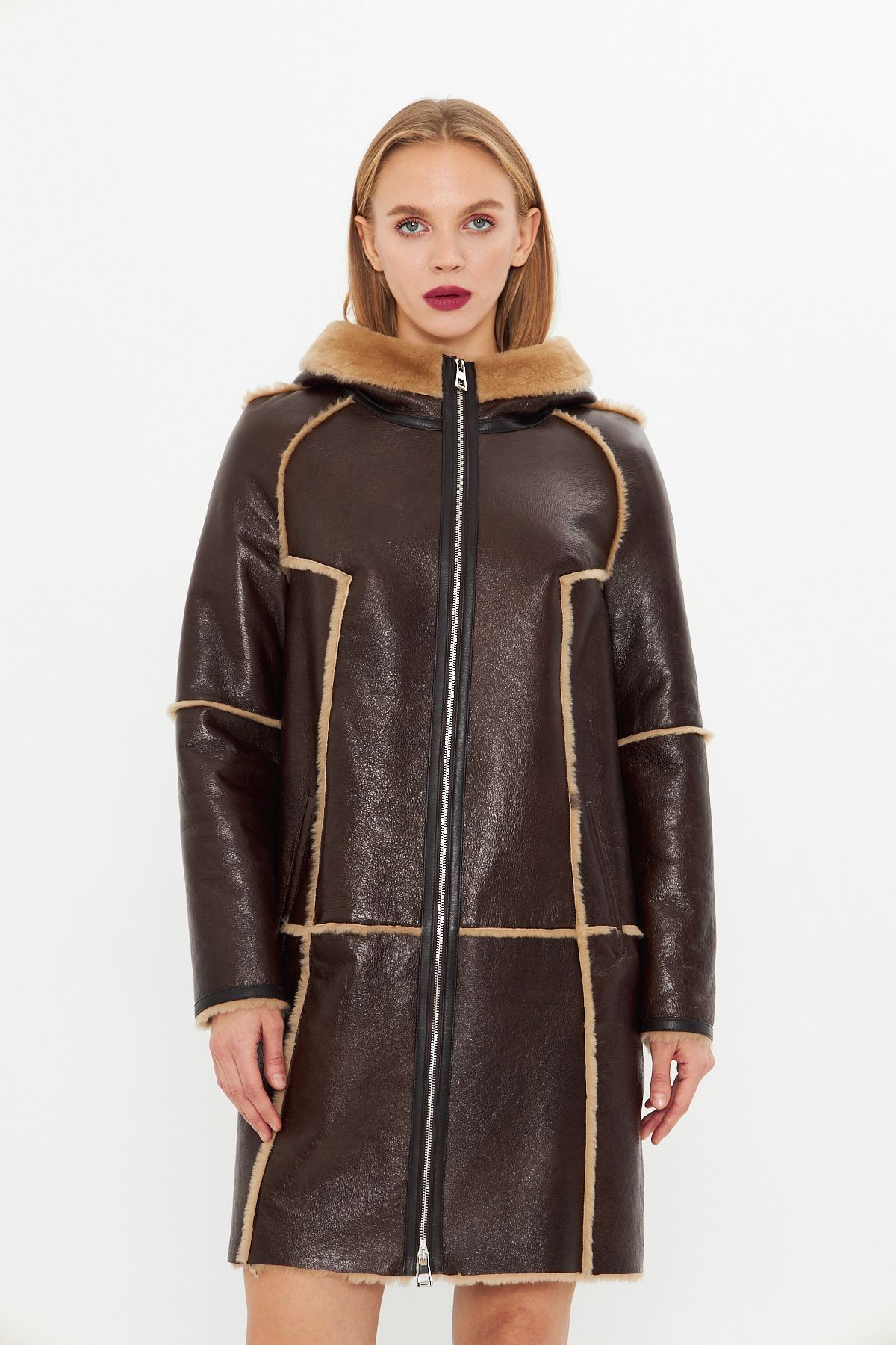 Hakiki Deri Kapüşonlu Oversize Kadın Kaban - İçi Kürklü - Koyu Kahverengi 90 cm- 113422