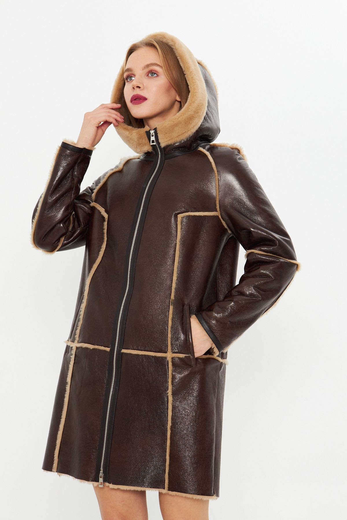 Hakiki Deri Kapüşonlu Oversize Kadın Kaban - İçi Kürklü - Koyu Kahverengi 90 cm- 113422