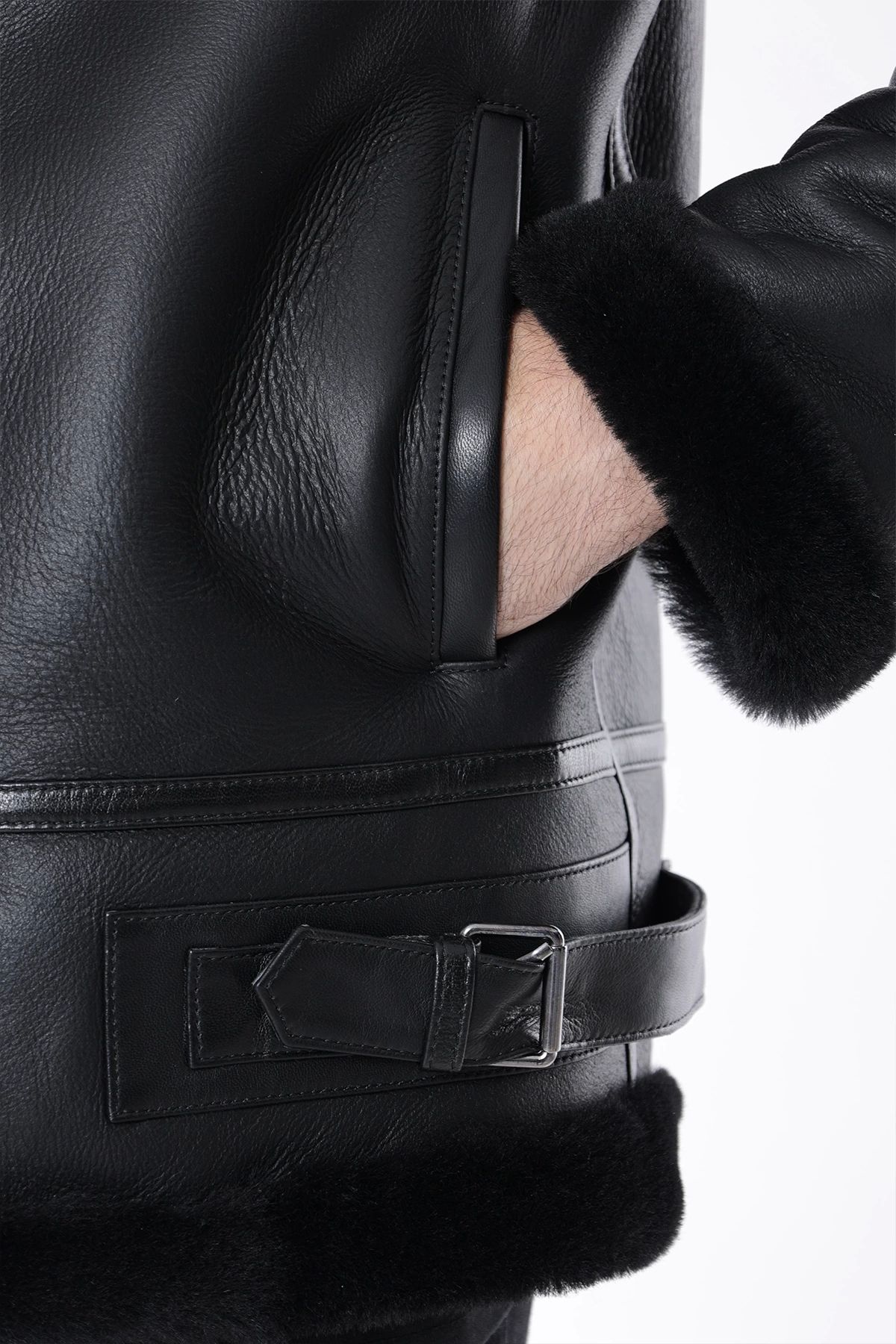 Erkek Hakiki Deri Mont, Balıkçı Yaka, Siyah Kürklü, Fermuar Kapamalı, Oversize Model - 500422