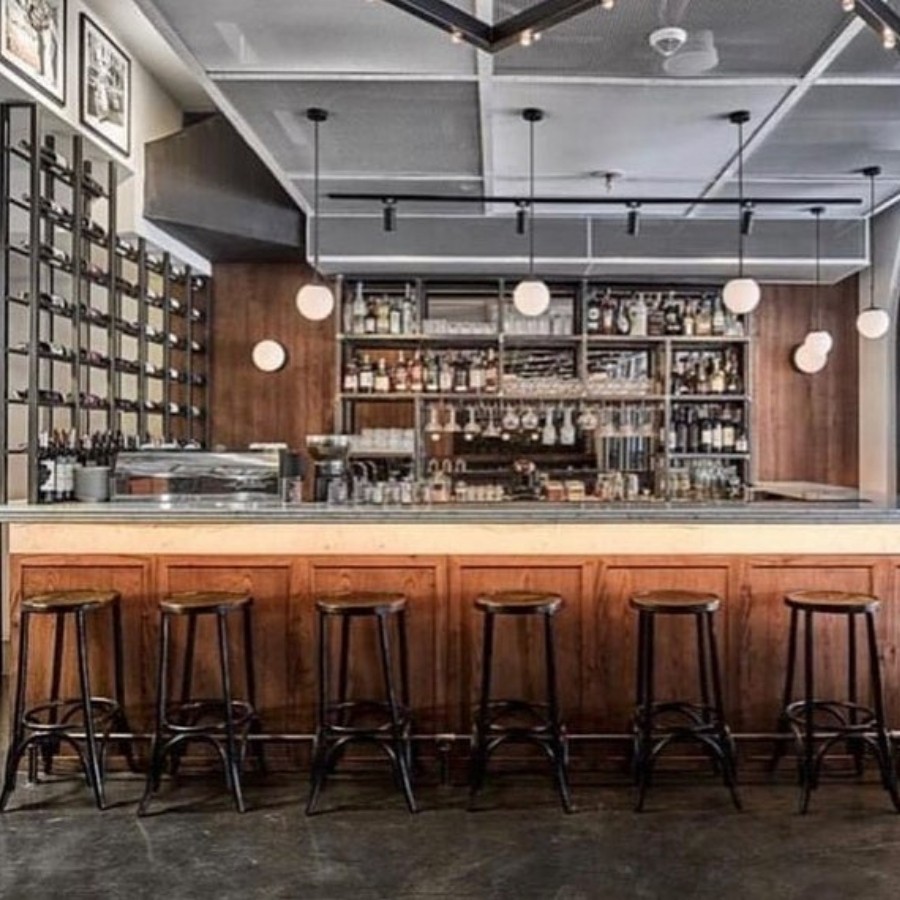 Minimalist Thonet Bar Sandalyesi