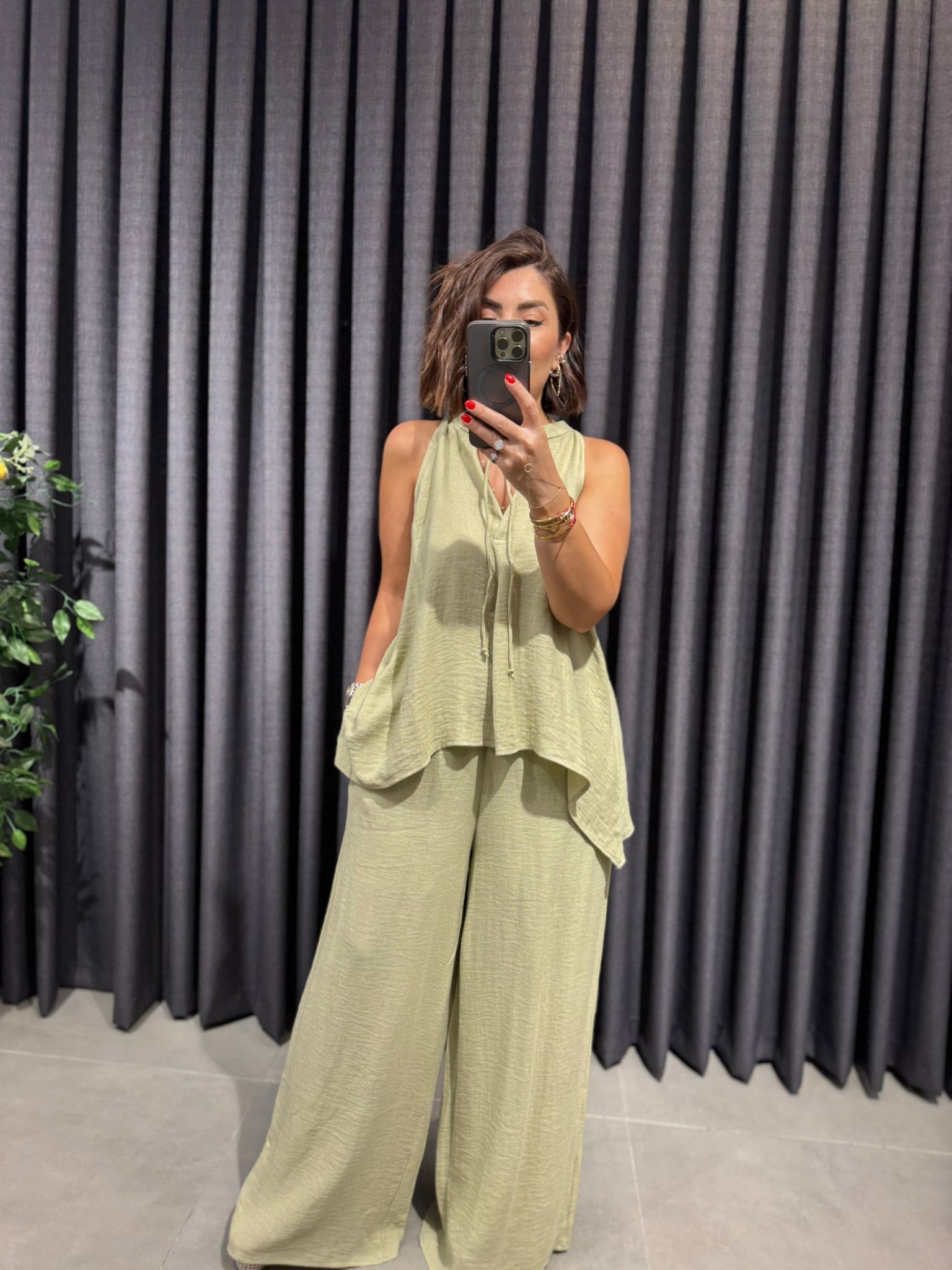 Yeşil Halter Yaka Bluz Detaylı Takım