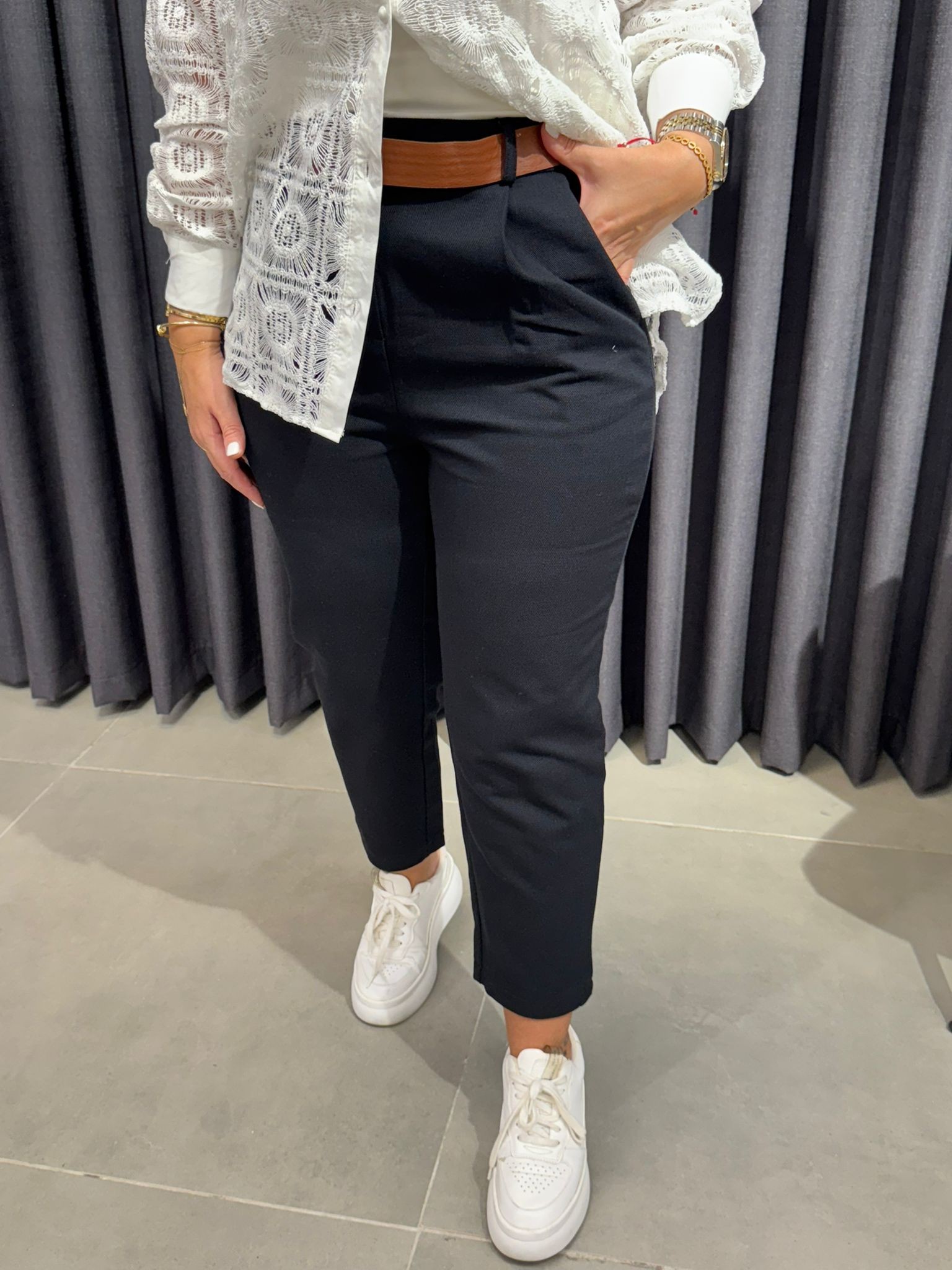 Siyah Kemerli Cotton Pantolon