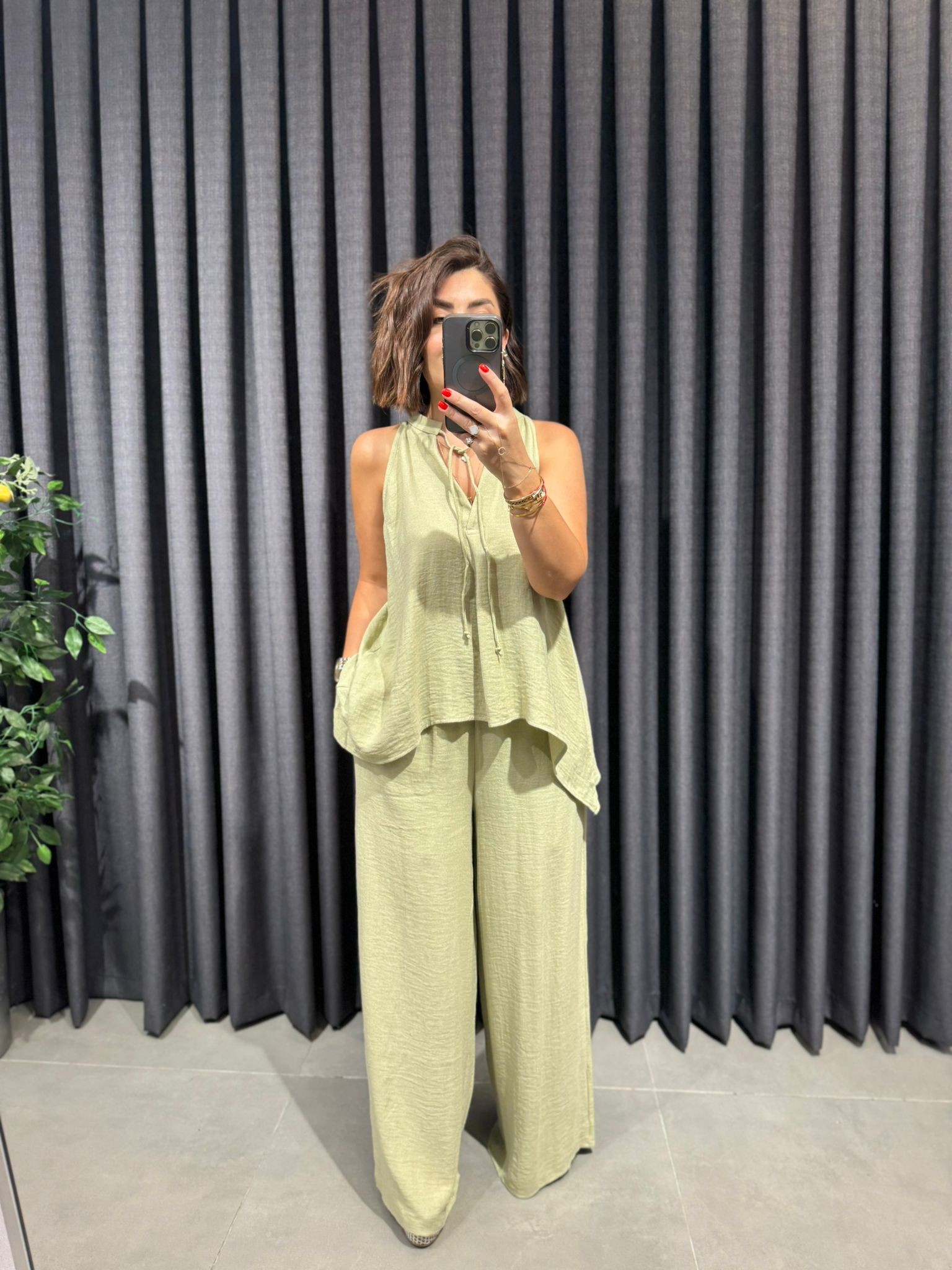 Yeşil Halter Yaka Bluz Detaylı Takım