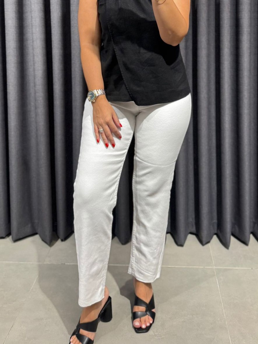 Beyaz Momfit Jeans
