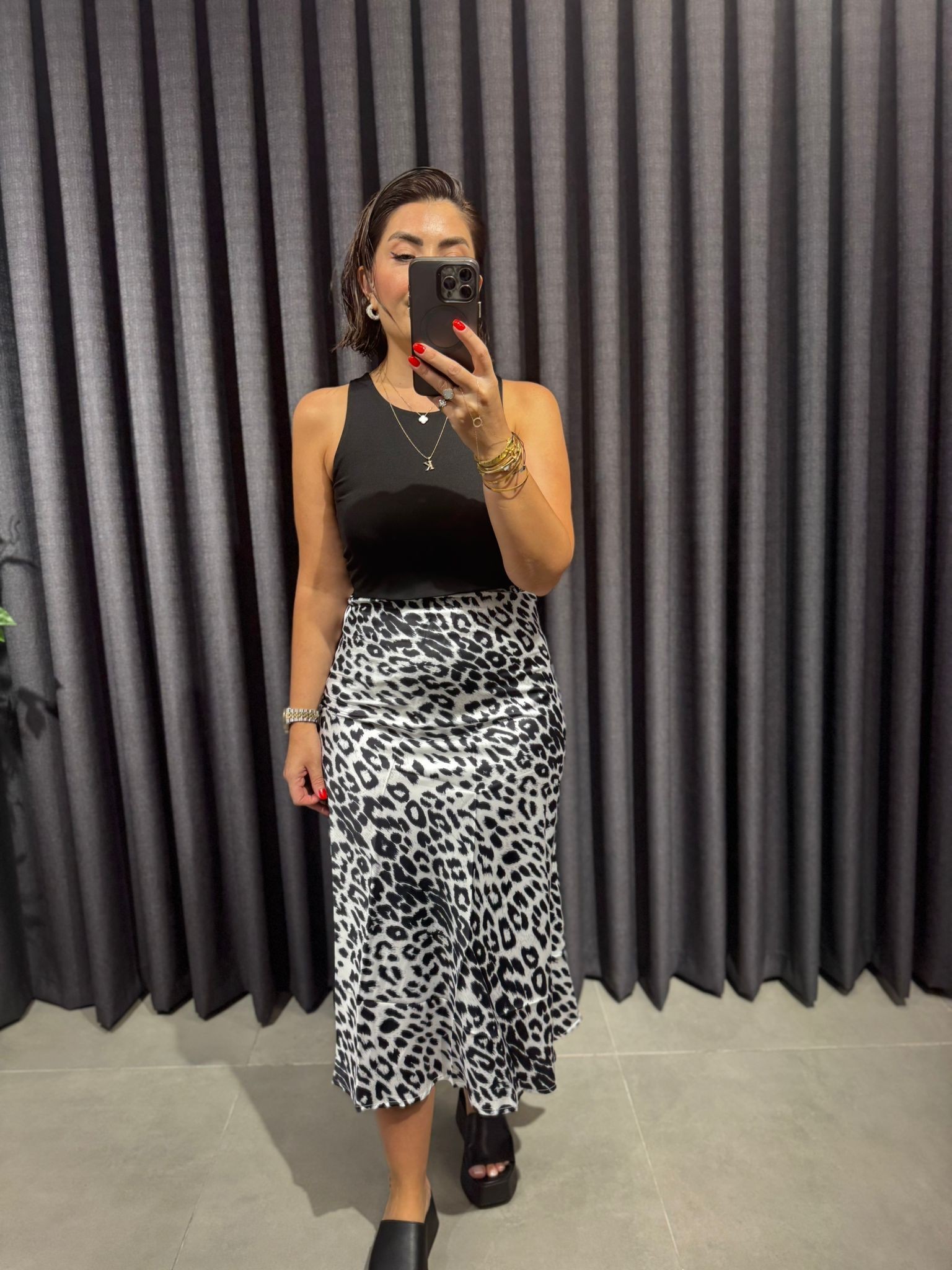 Siyah Leoparlı Saten Etek (Fermuarlı)