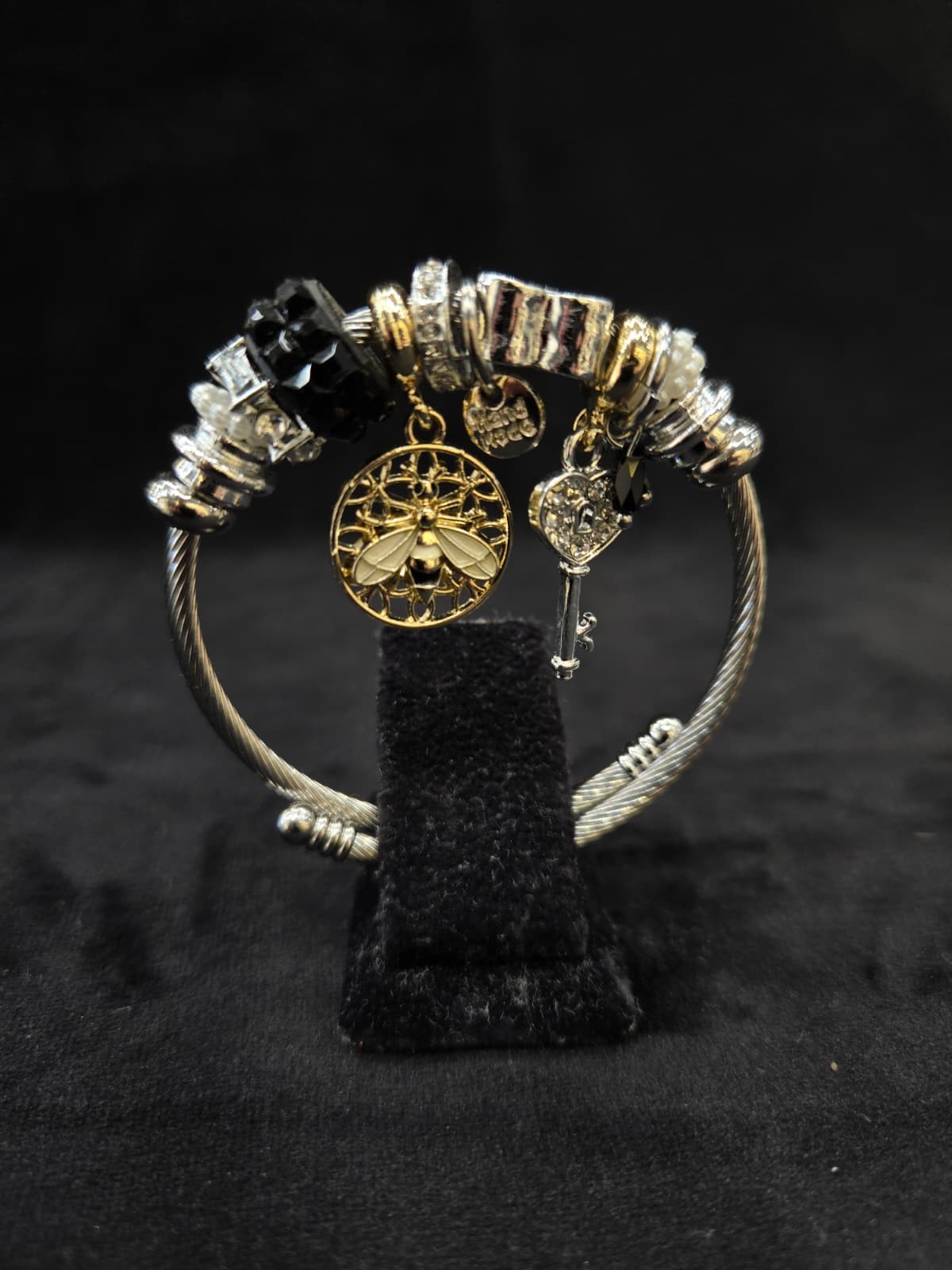 Orjinal Marka Charm Bileklik BT005