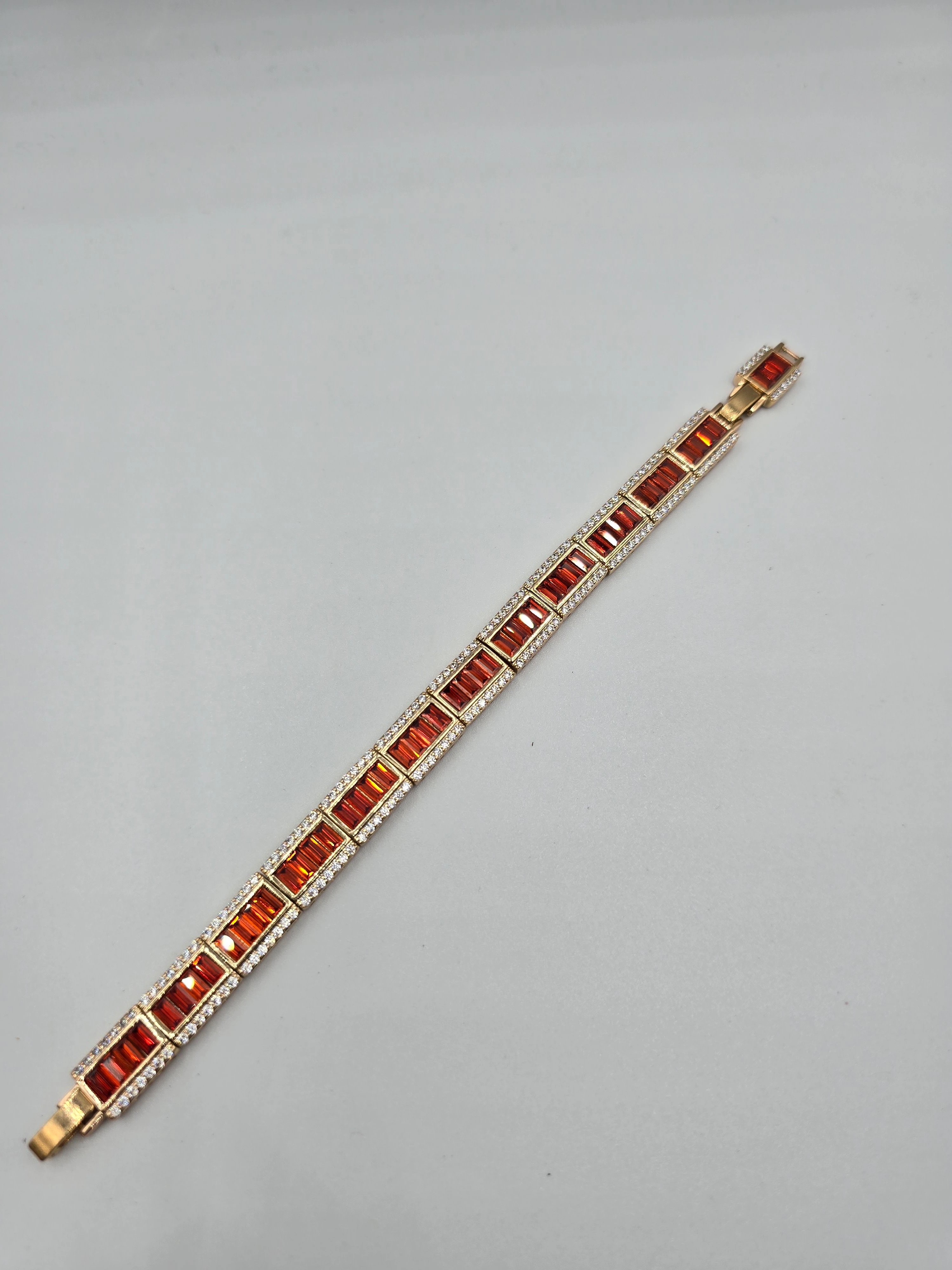 Kalın Kırmızı Baget Taş Bileklik