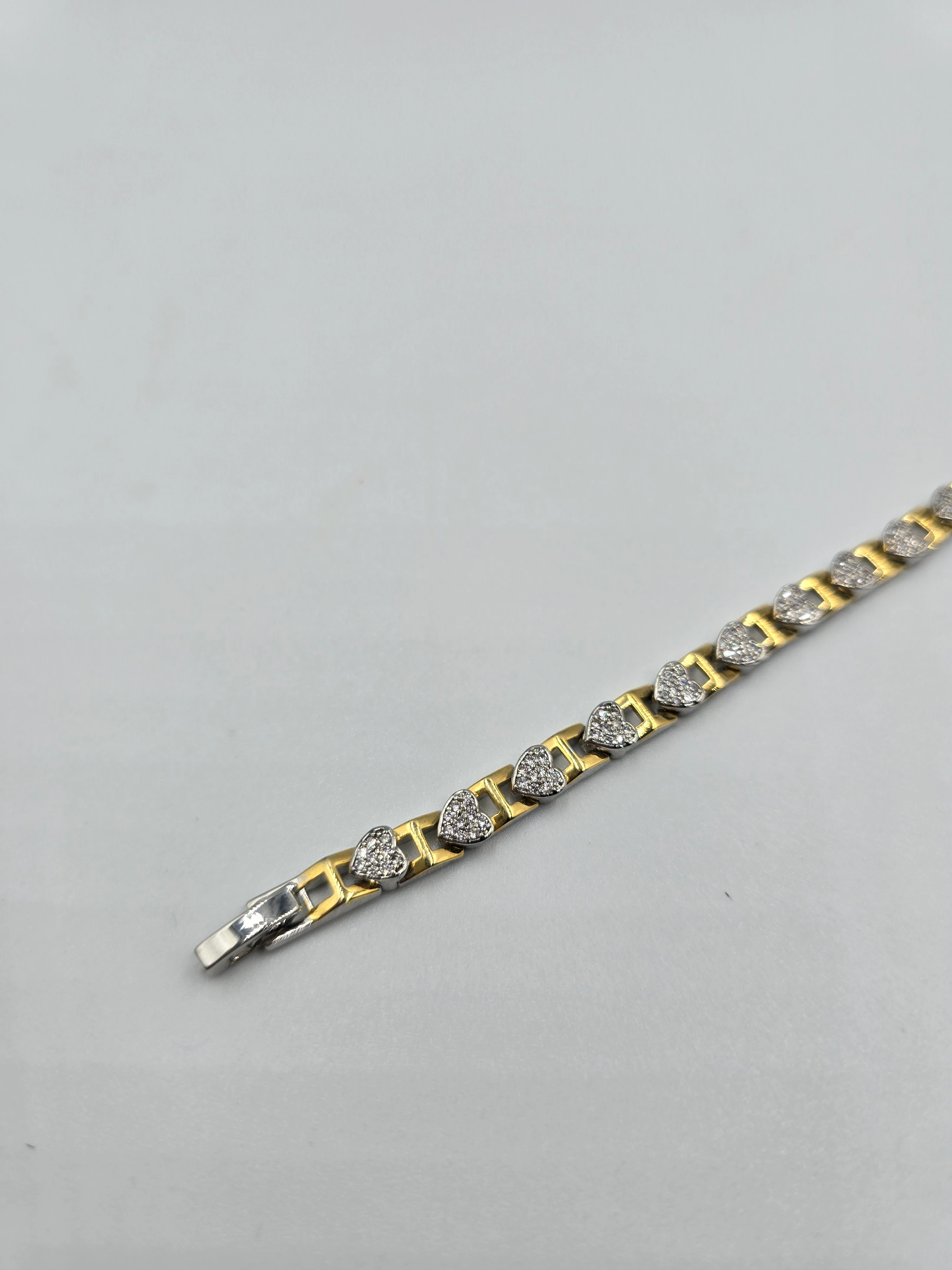 Kalp Detaylı Gold Bileklik