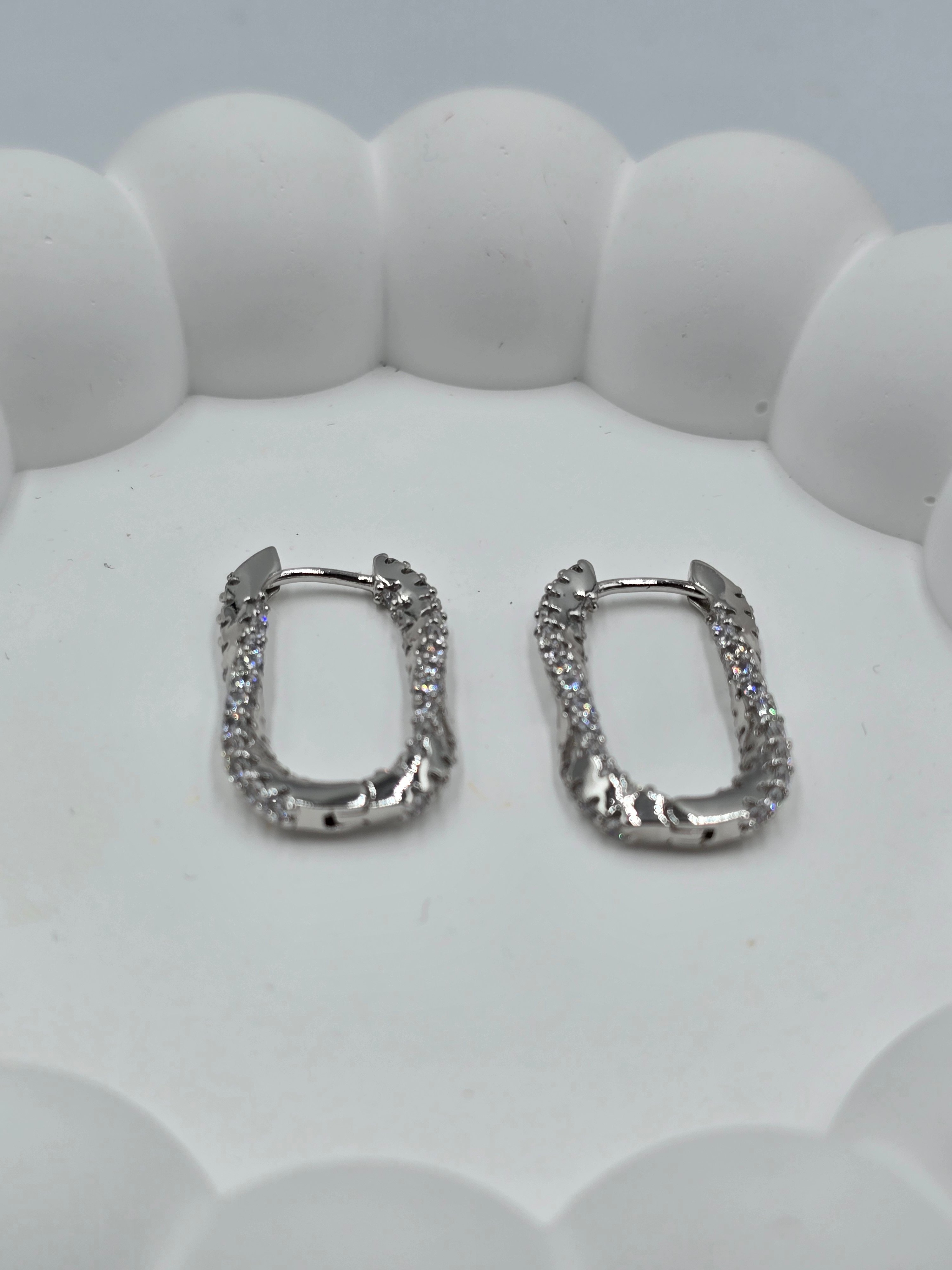 Tırtıklı Dikdörtgen Silver Küpe