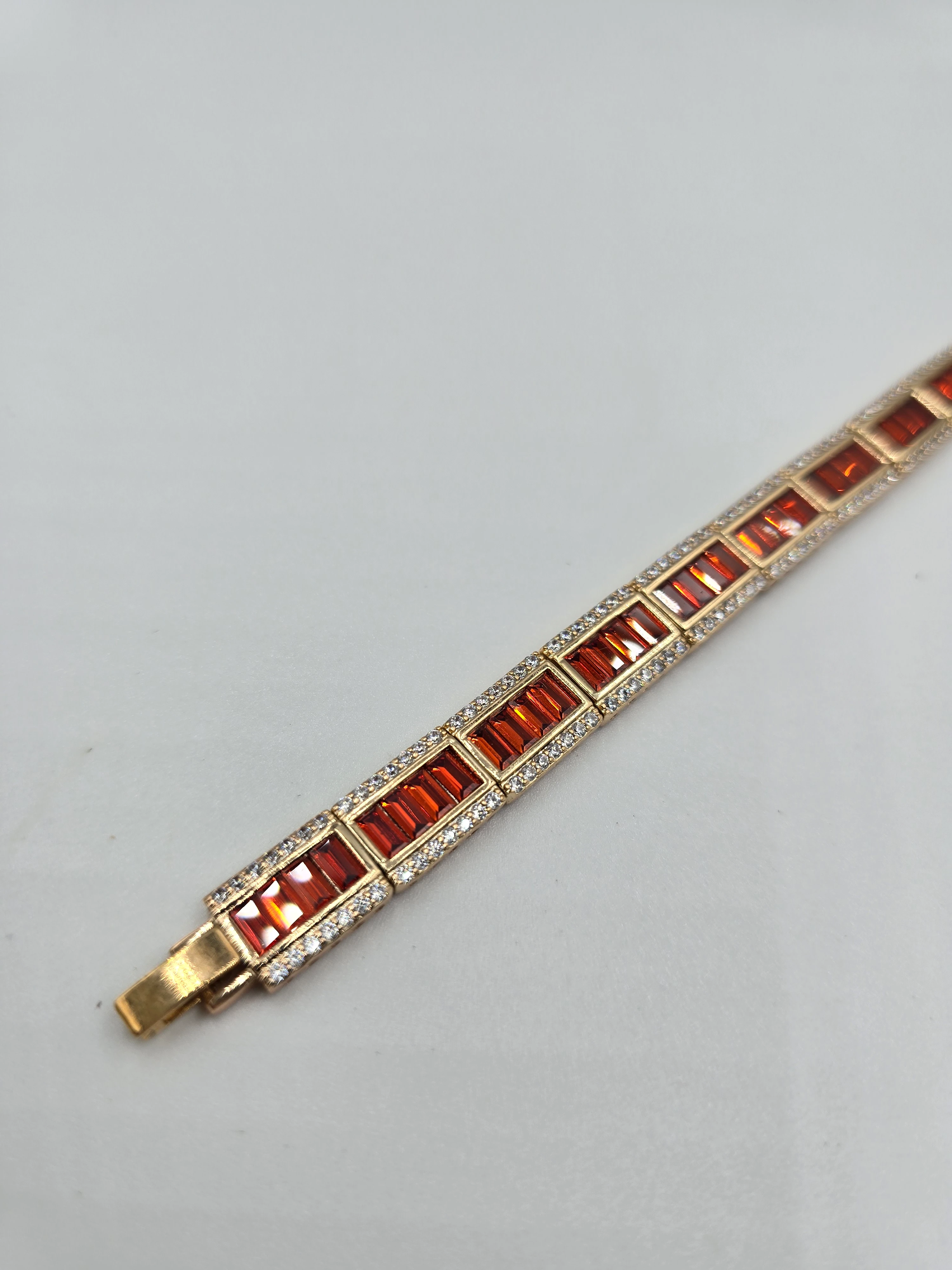 Kalın Kırmızı Baget Taş Bileklik