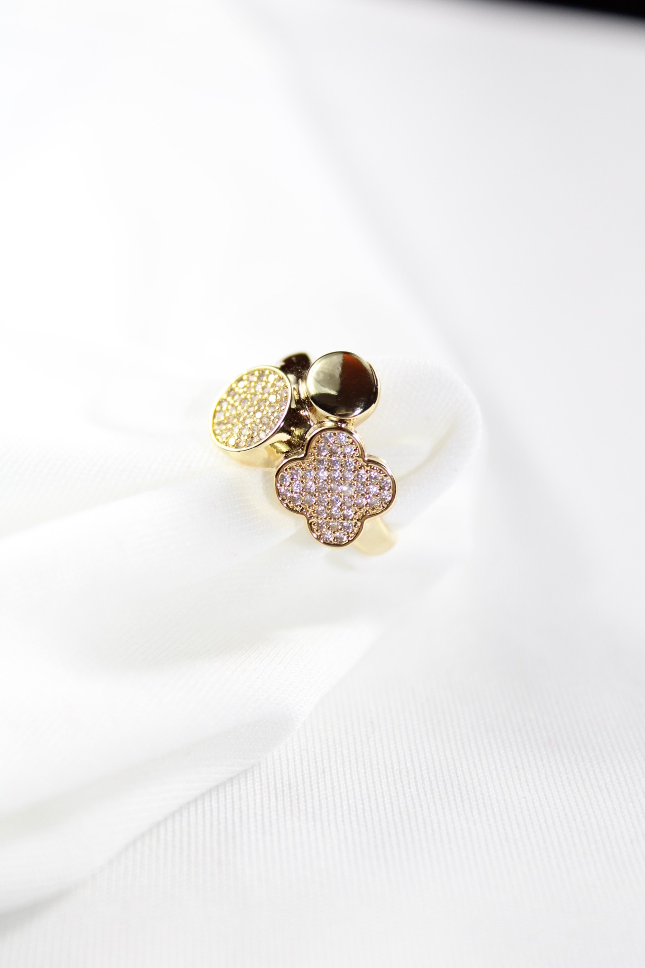 CLOVER TASARIM DETAY 14K GOLD PLATED YÜZÜK