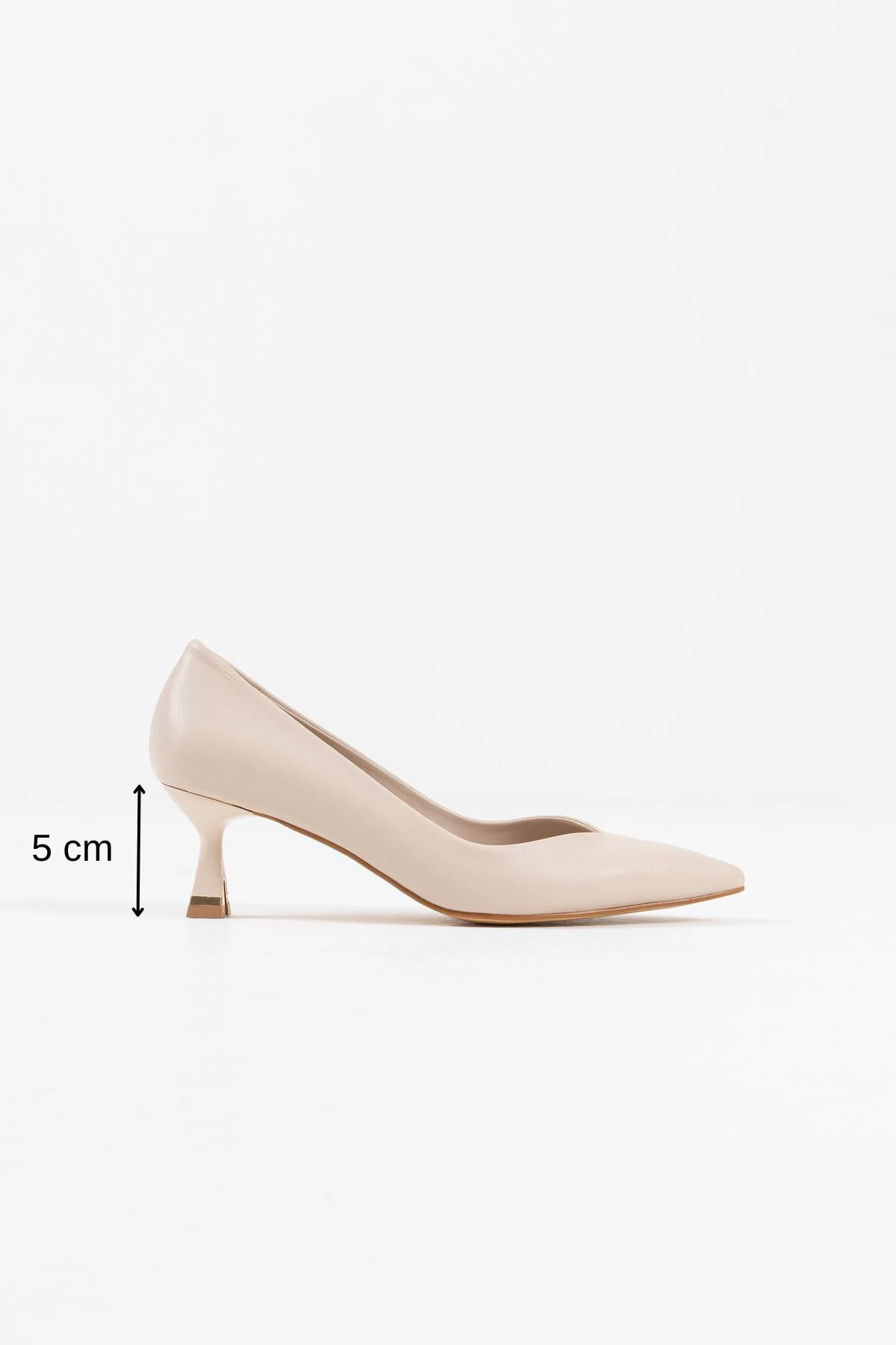 Kadın Bej Deri 5 cm Stiletto Özel Tasarım Topuk V Model Şık Günlük Rahat Massole Yeni Sezon