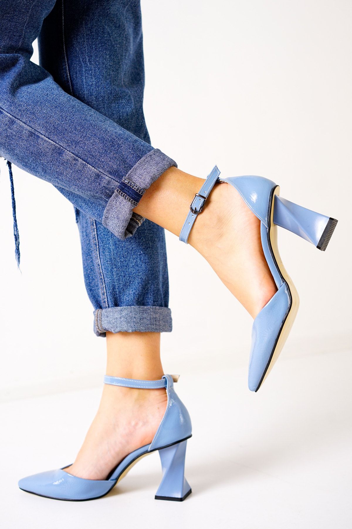 Massole-1327 Yazlık Stiletto 8cm Günlük Şık Özel Tasarım - hardal deri̇