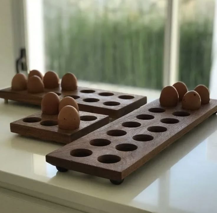 Rustik Ahşap Yumurta Standı