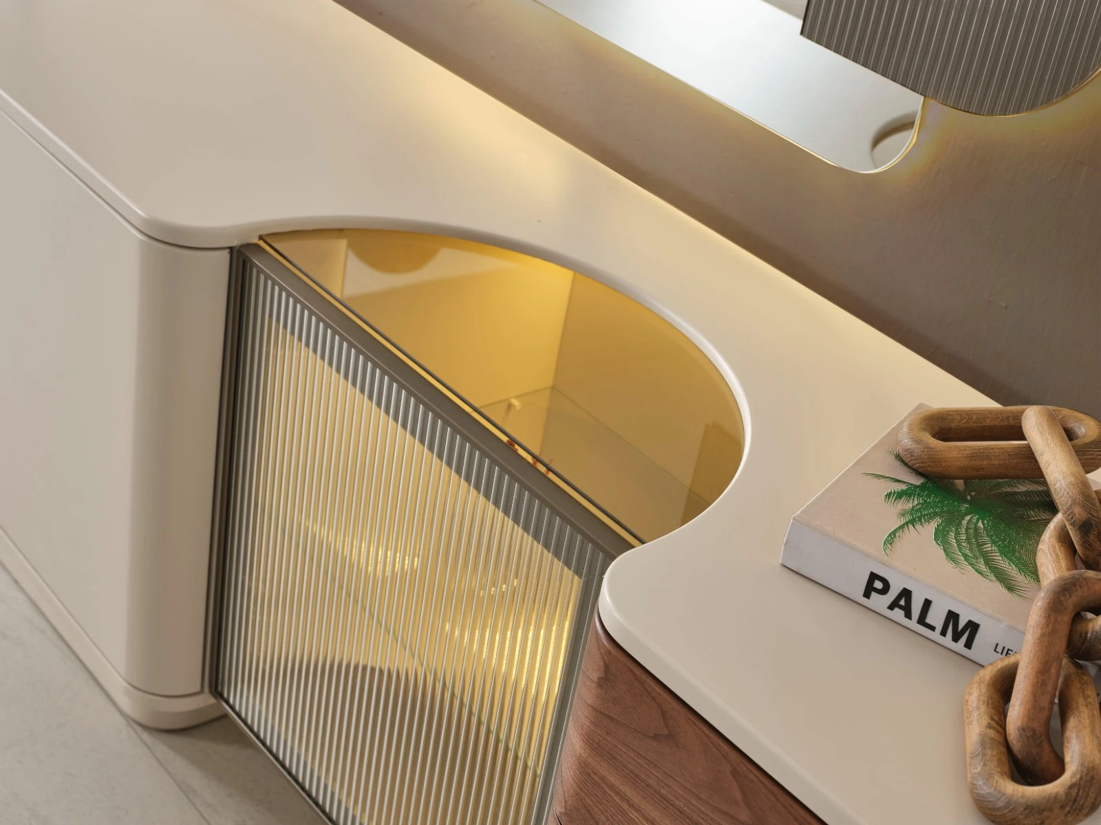 VALENTİN YEMEK ODASI