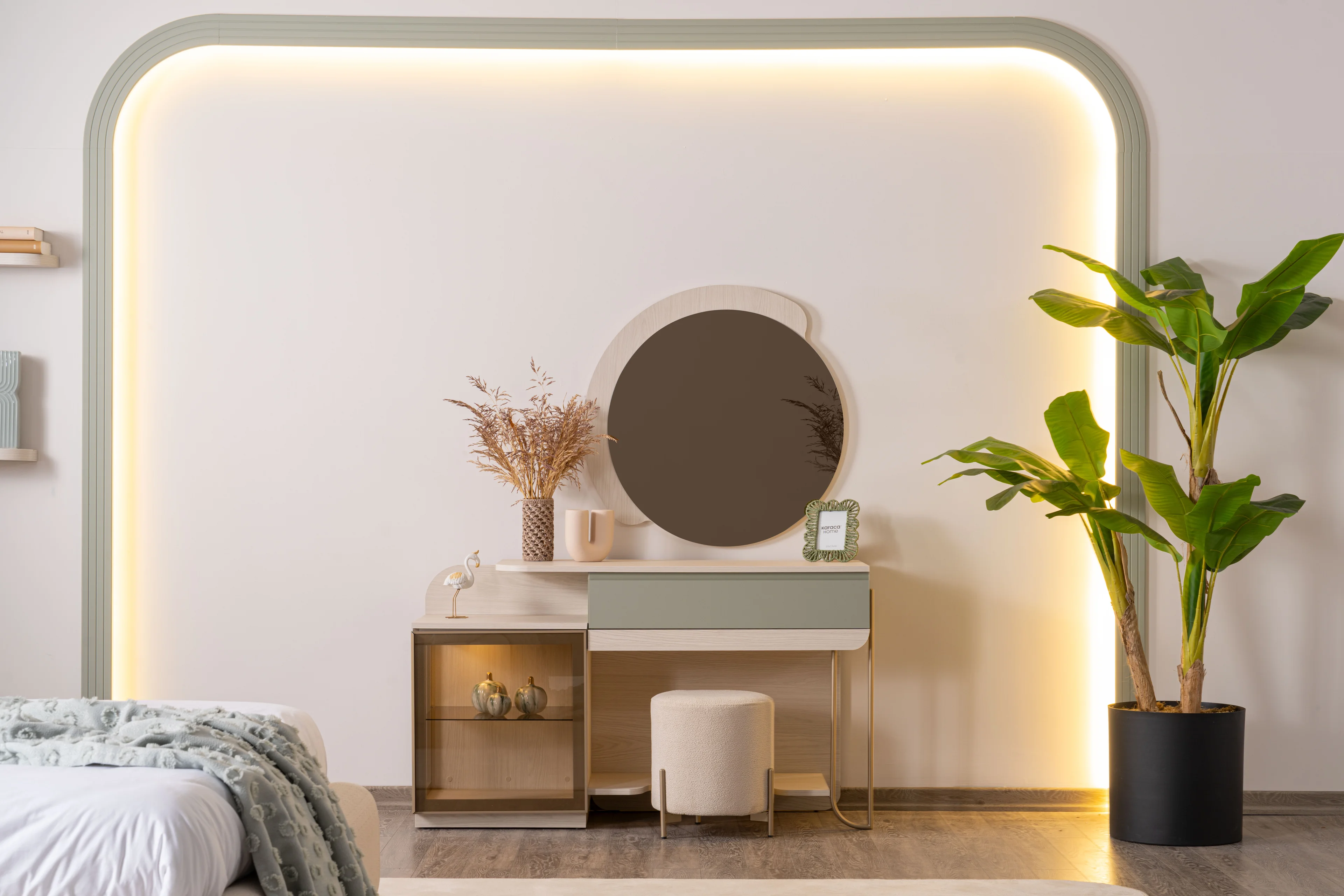 CHARİSMA AYNALI ŞİFONYER