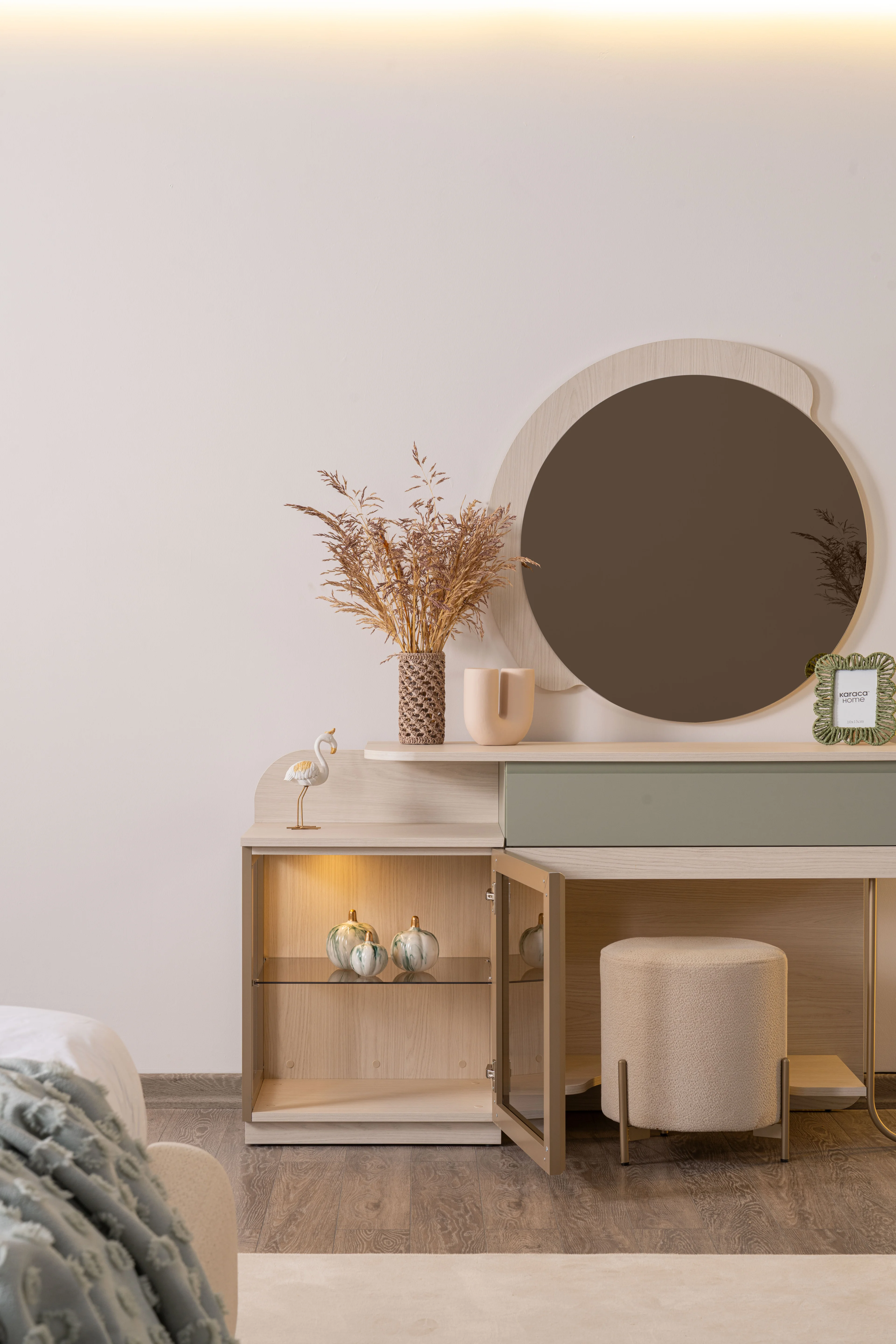 CHARİSMA AYNALI ŞİFONYER