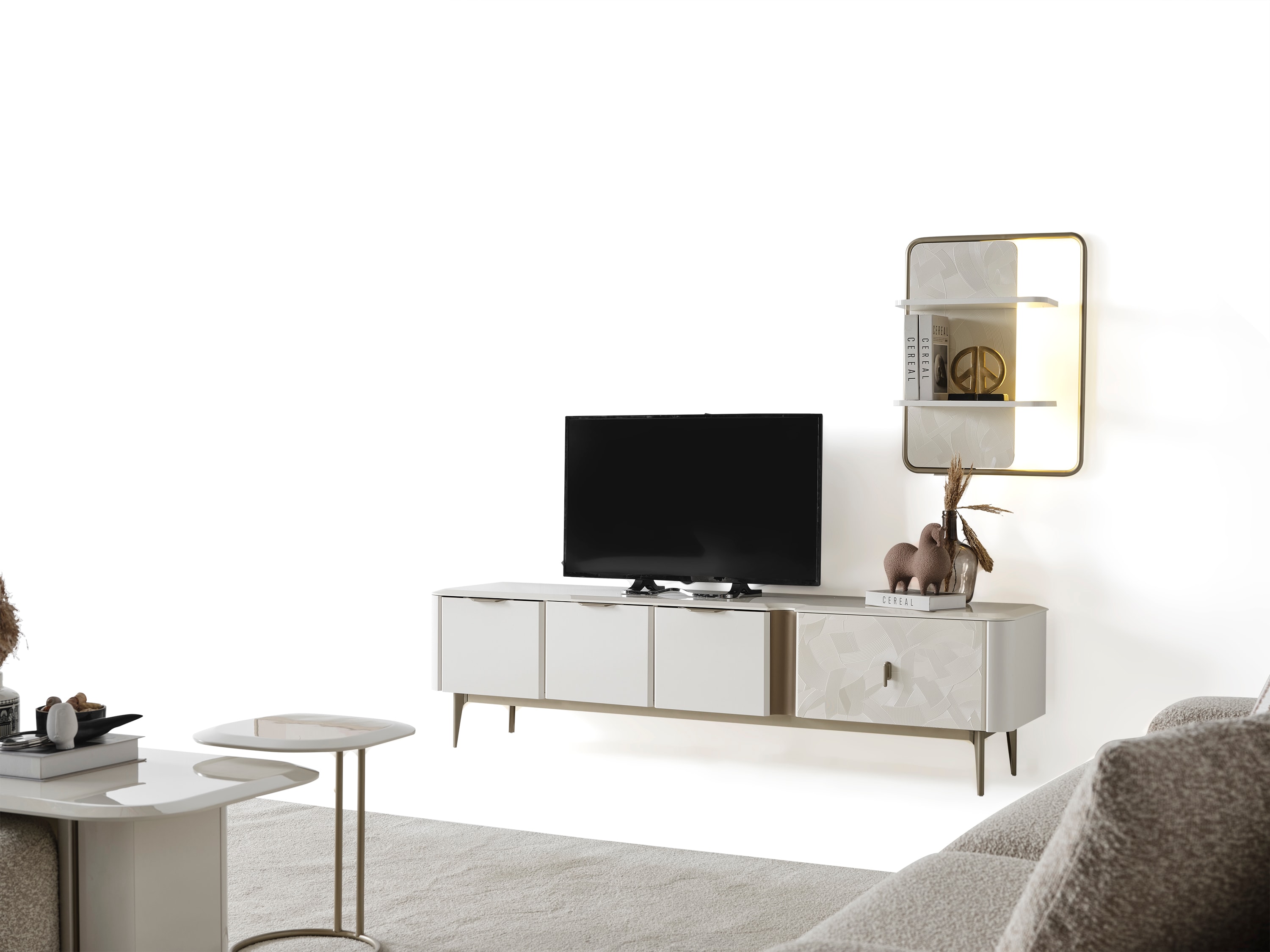 VOYAGE TV PANO 