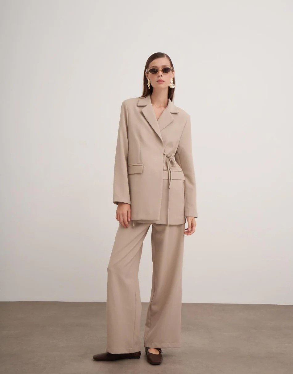 VERİTA BAĞLAMA DETAYLI BLAZER CEKETLİ TAKIM - BEJ