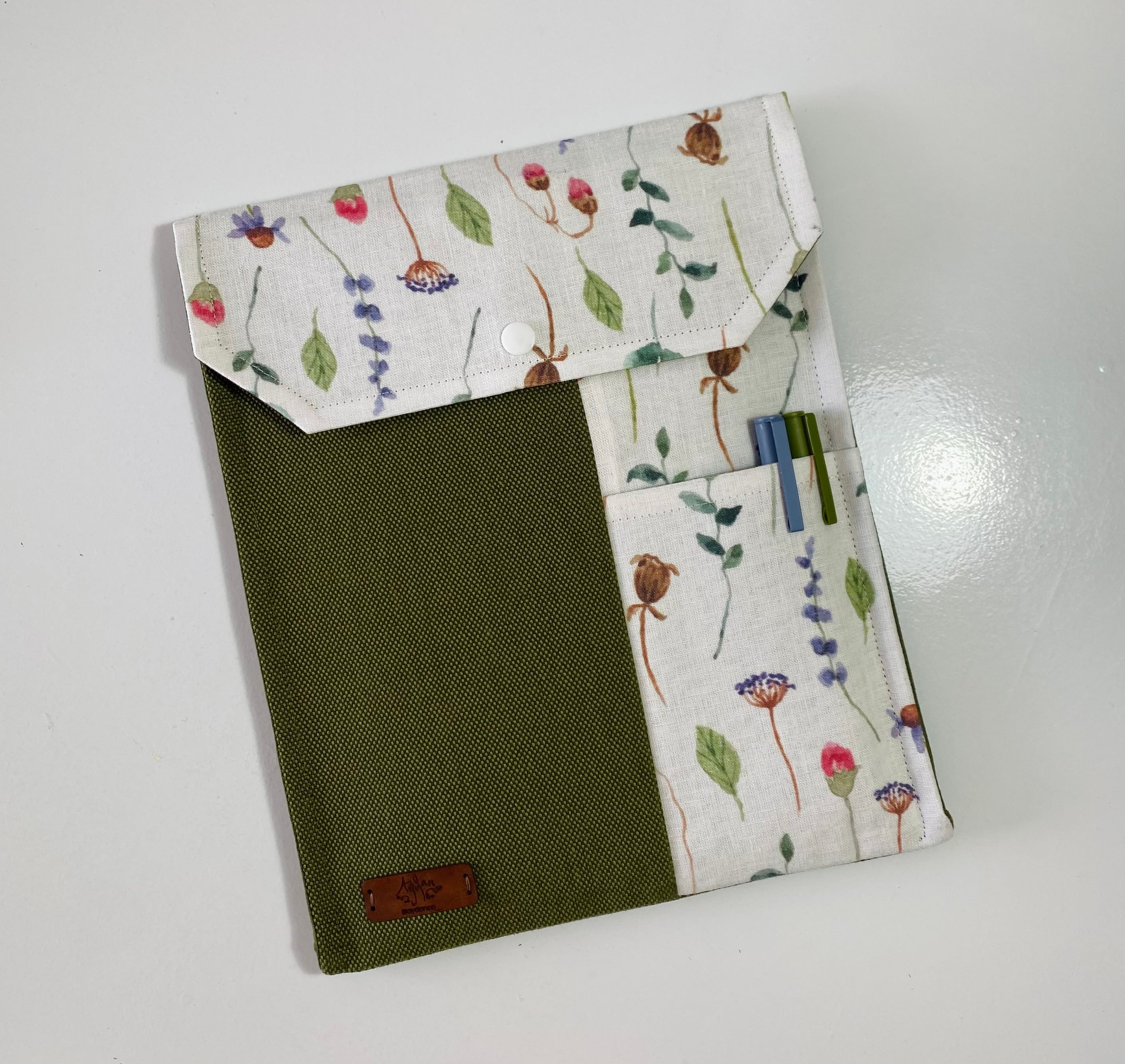 Desenli Kitap-Tablet Kılıfı