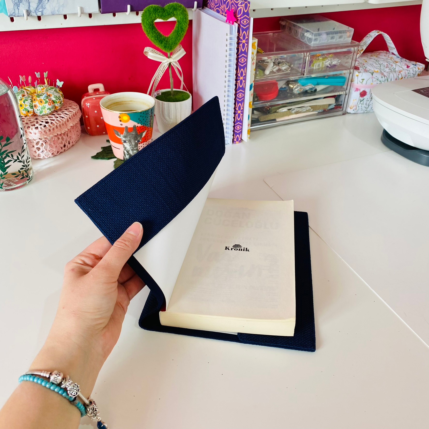Ağaç Nakışlı Kitap & Tablet Kılıfı