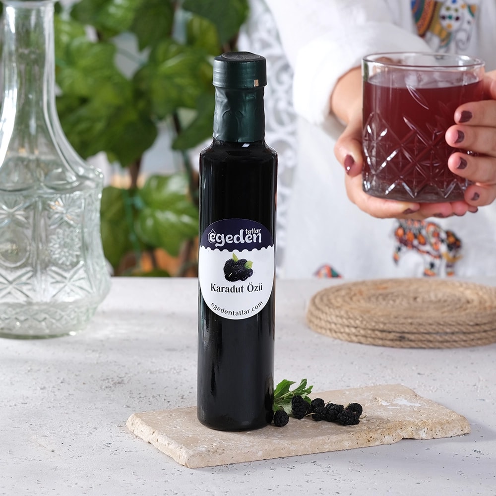 Doğal Karadut Özü 700ml.