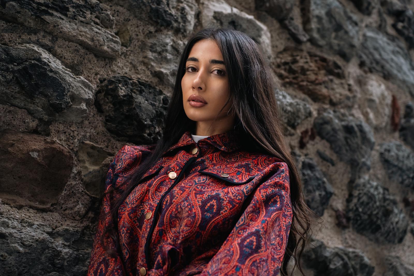 ETNİK DESENLİ TAKIM