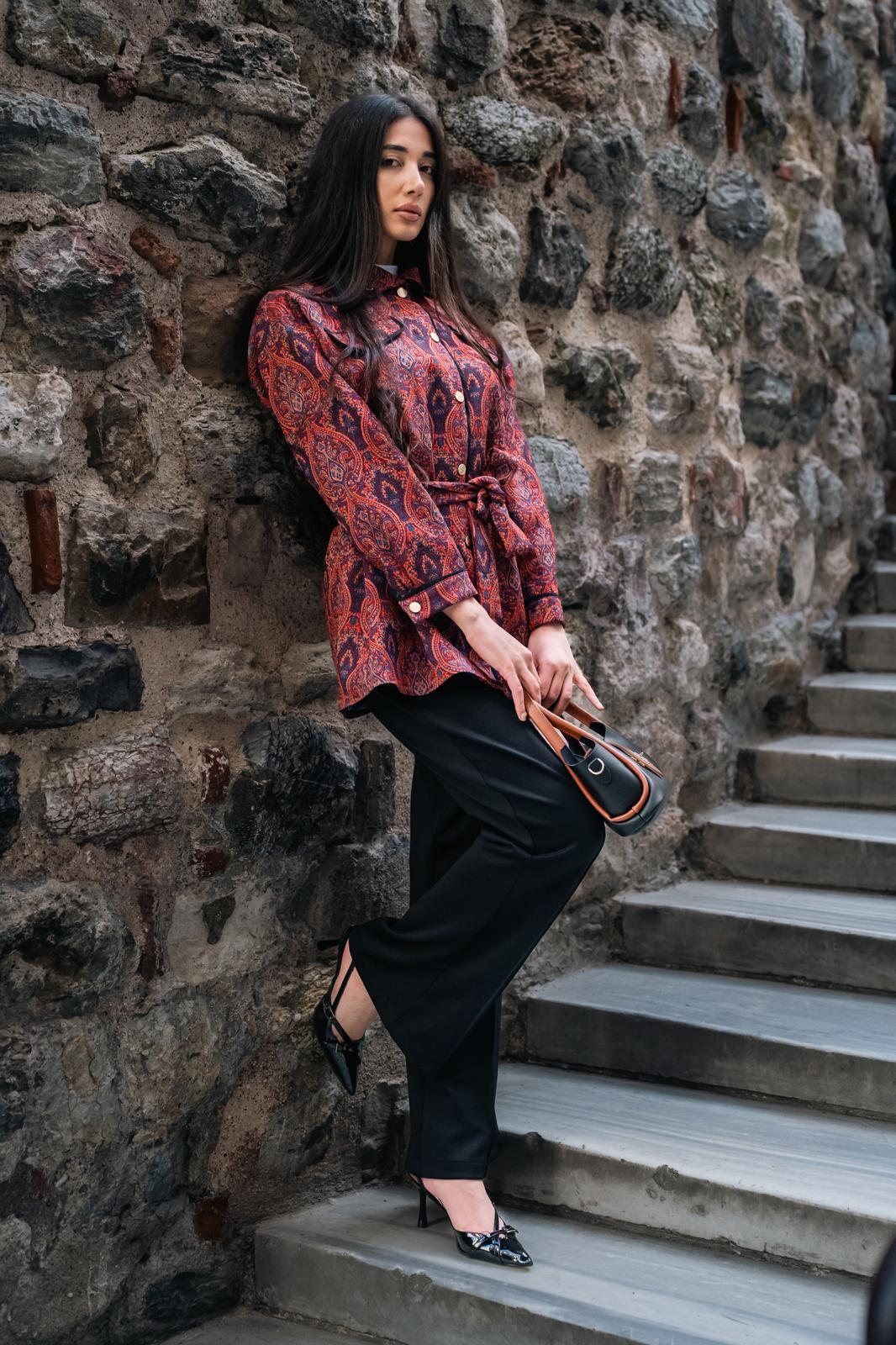 ETNİK DESENLİ TAKIM