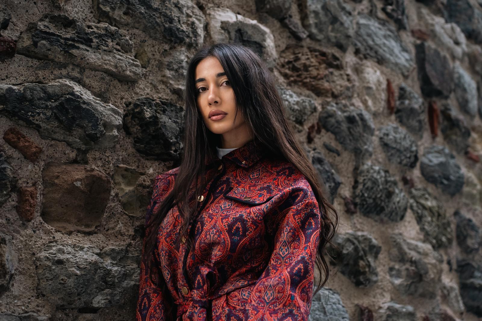 ETNİK DESENLİ TAKIM