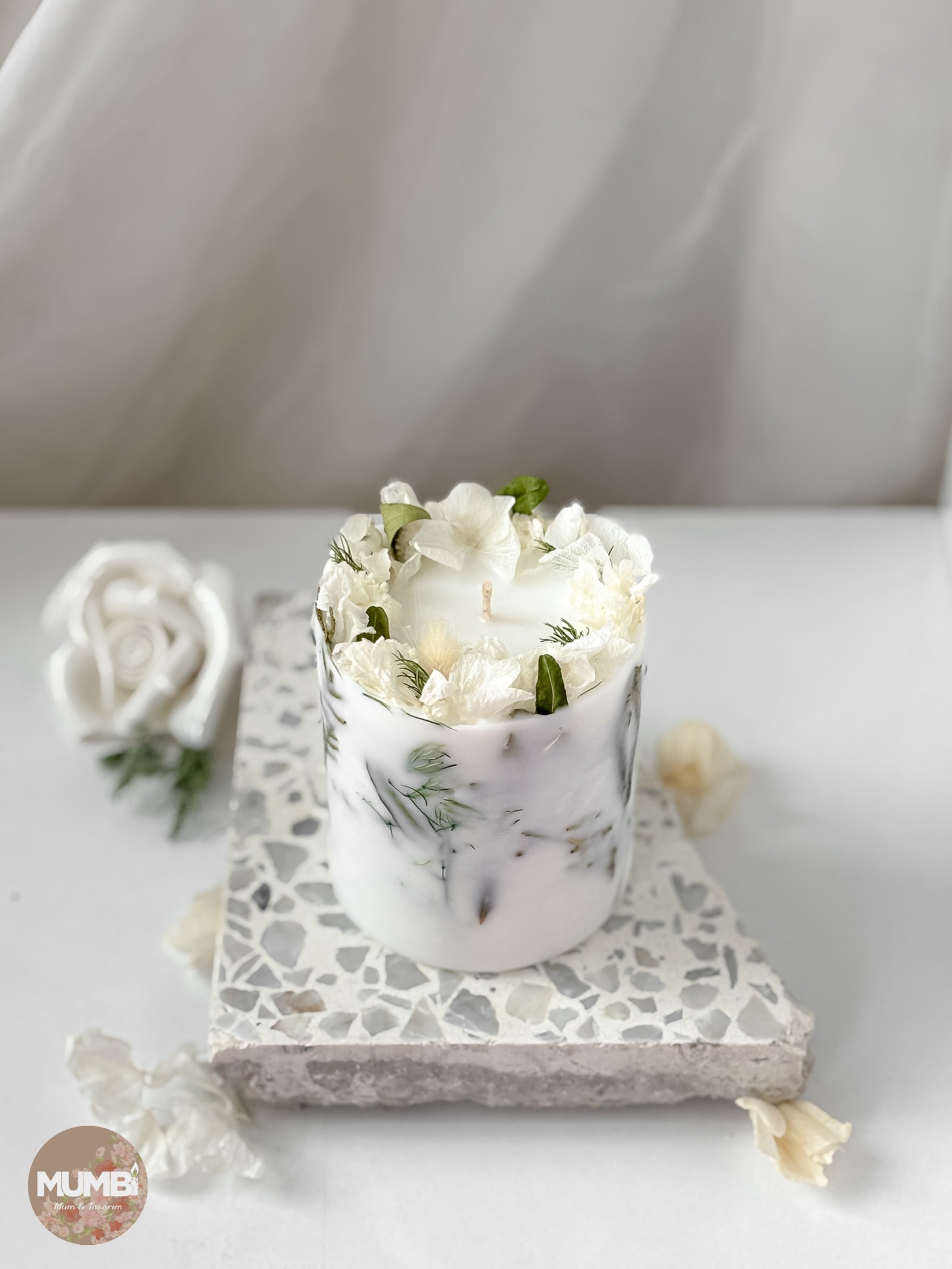 Özel tasarım Çiçekli Soya Wax Mum - beyaz