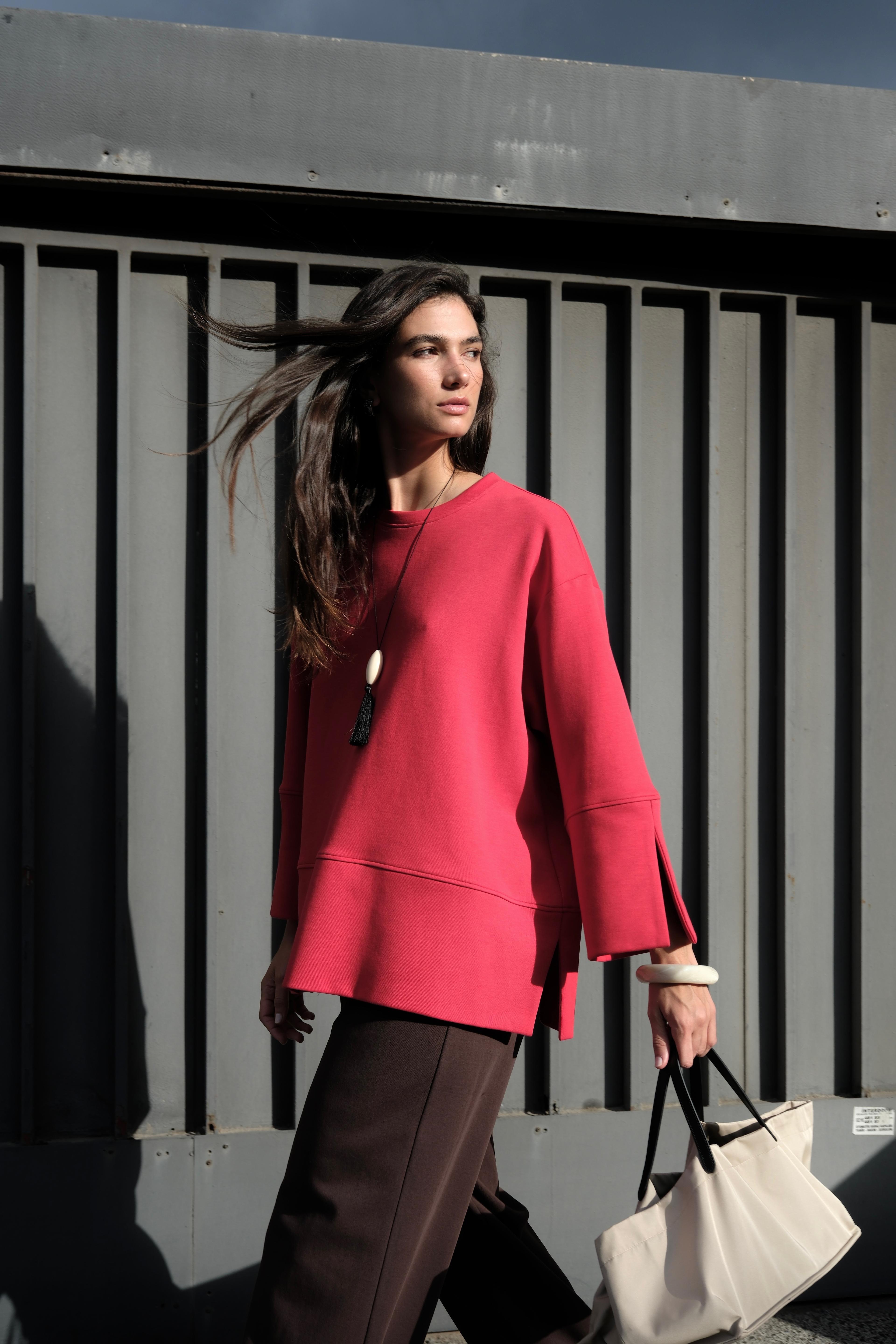 MANŞETLİ KIRMIZI SWEAT