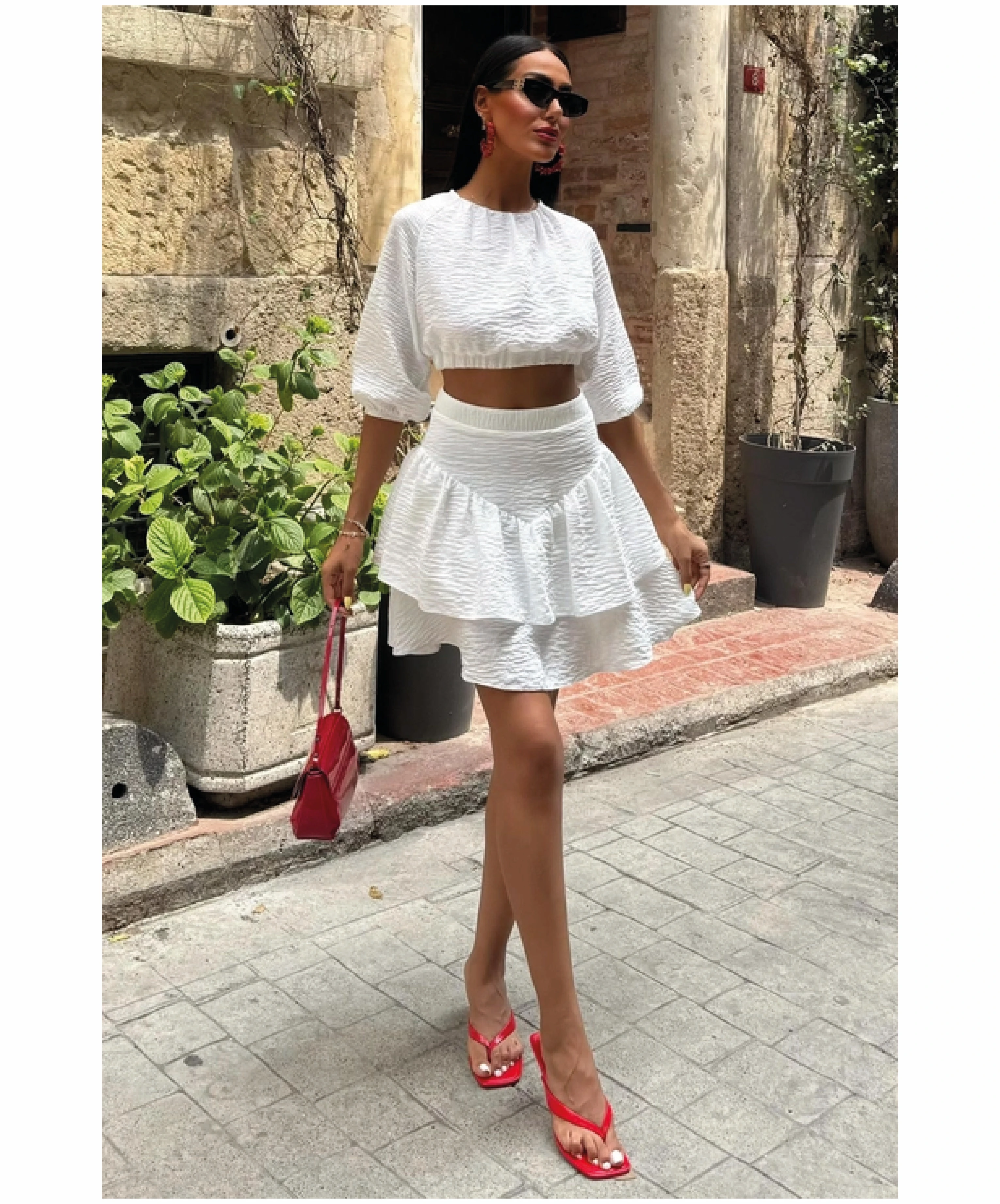 Crop Bluz ve Kat Kat Etekli Takım