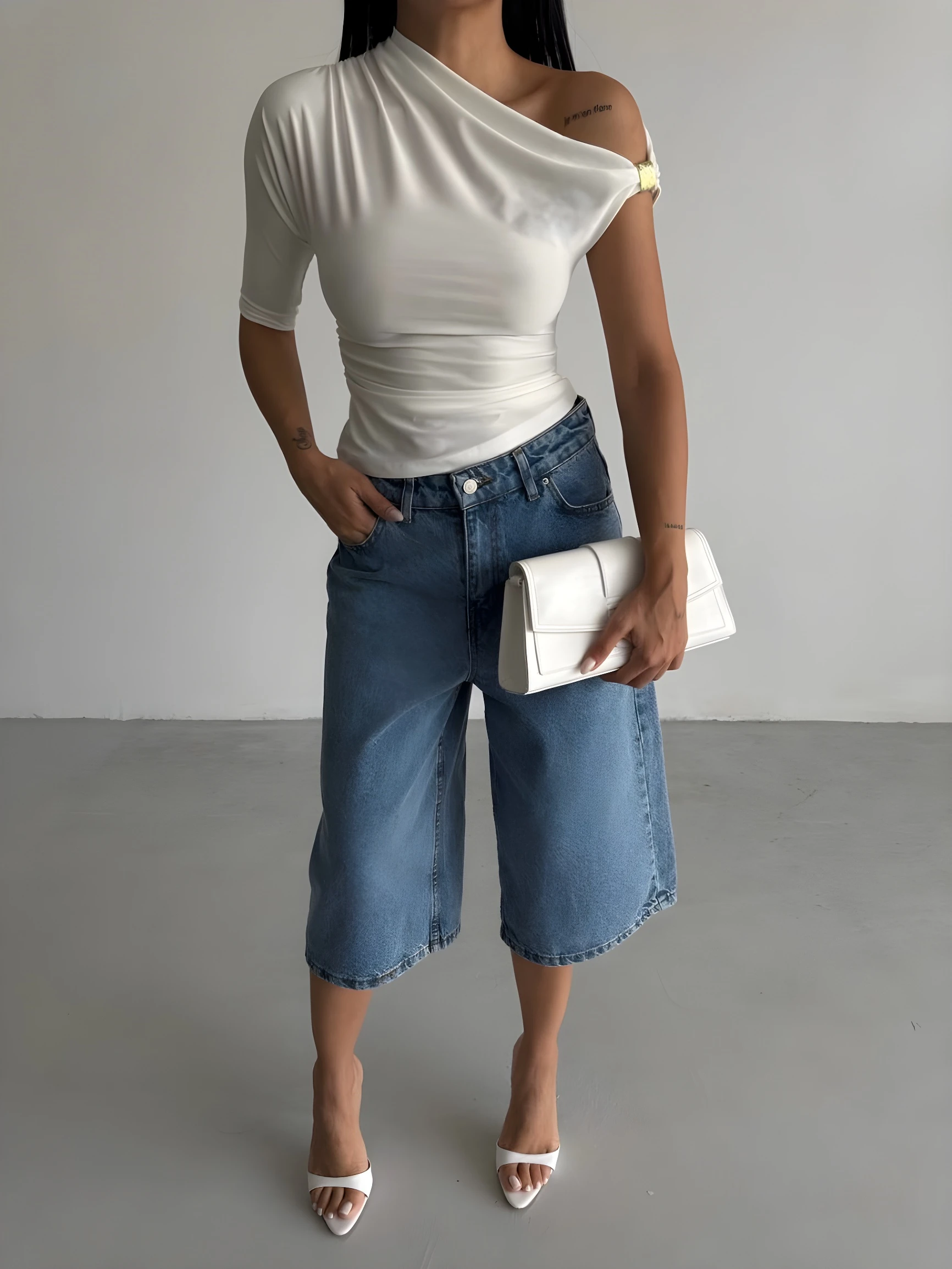  Aksesuar Detay Cutout Bluz