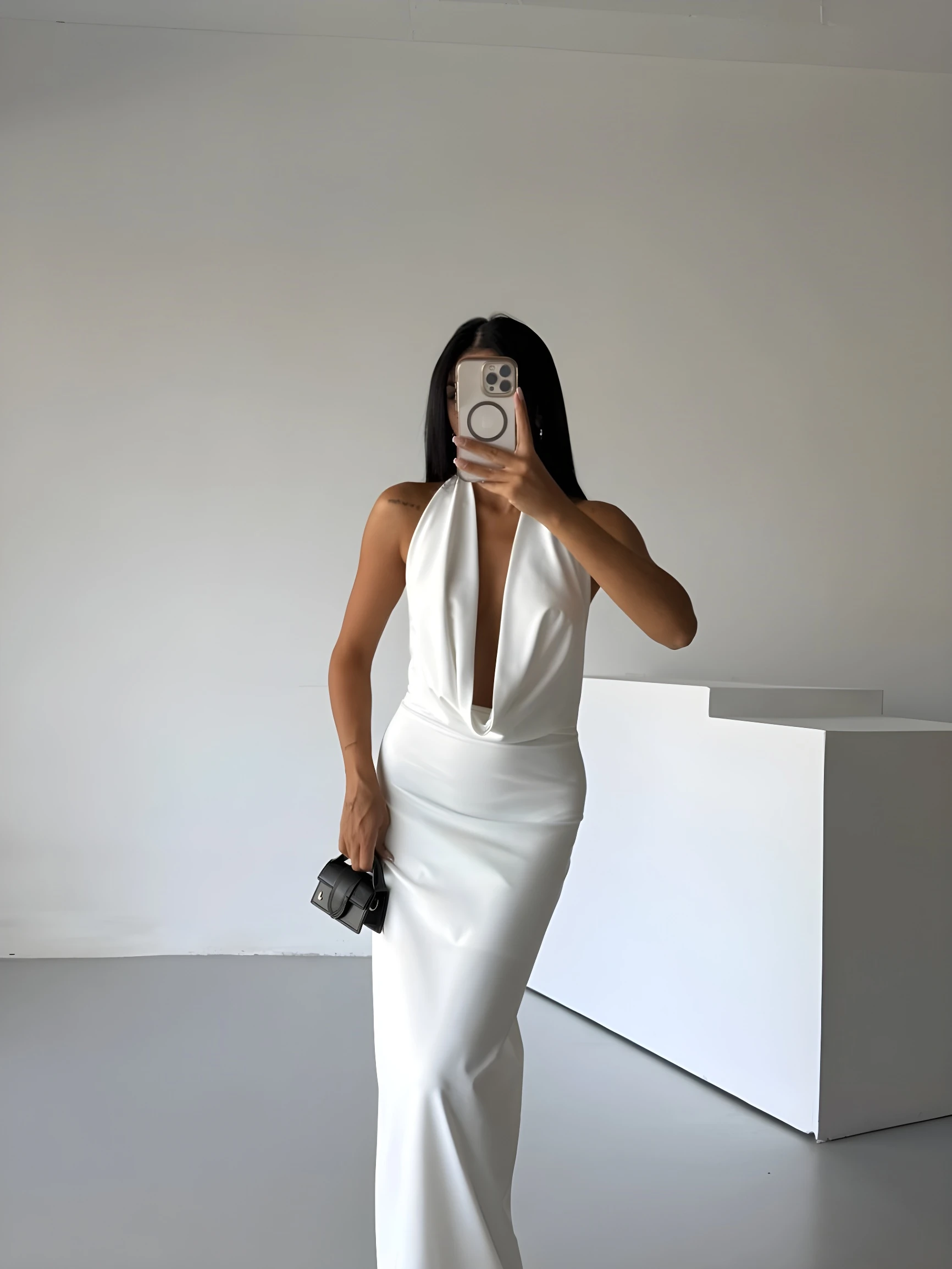  Şal Yaka Dekolte Maxi Elbise - Beyaz