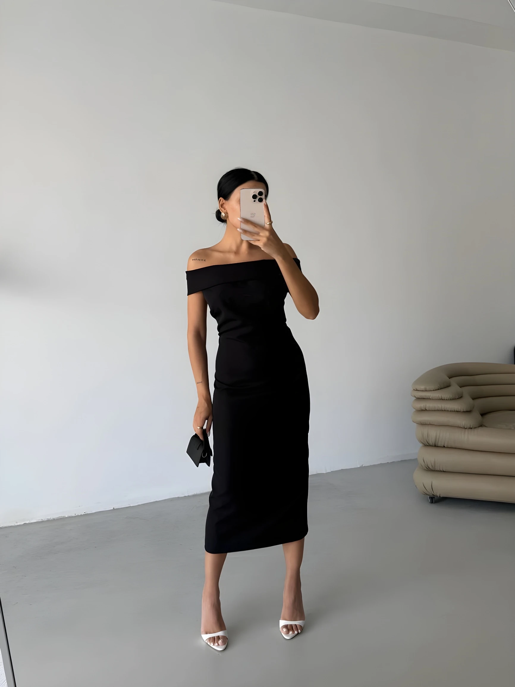 Straplez Omuz Katlama Detaylı Sırtı Dekolte Elbise - Siyah