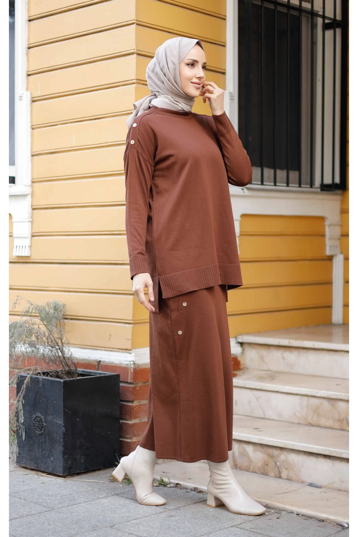 Kadın Merserize Düğme Detaylı Etekli İkili Triko Takım