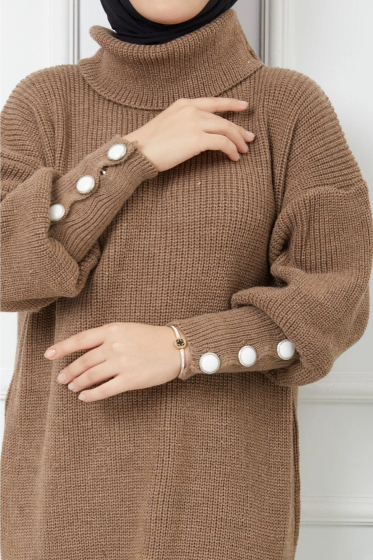 Kadın Kahverengi Boğazlı Triko Kazak