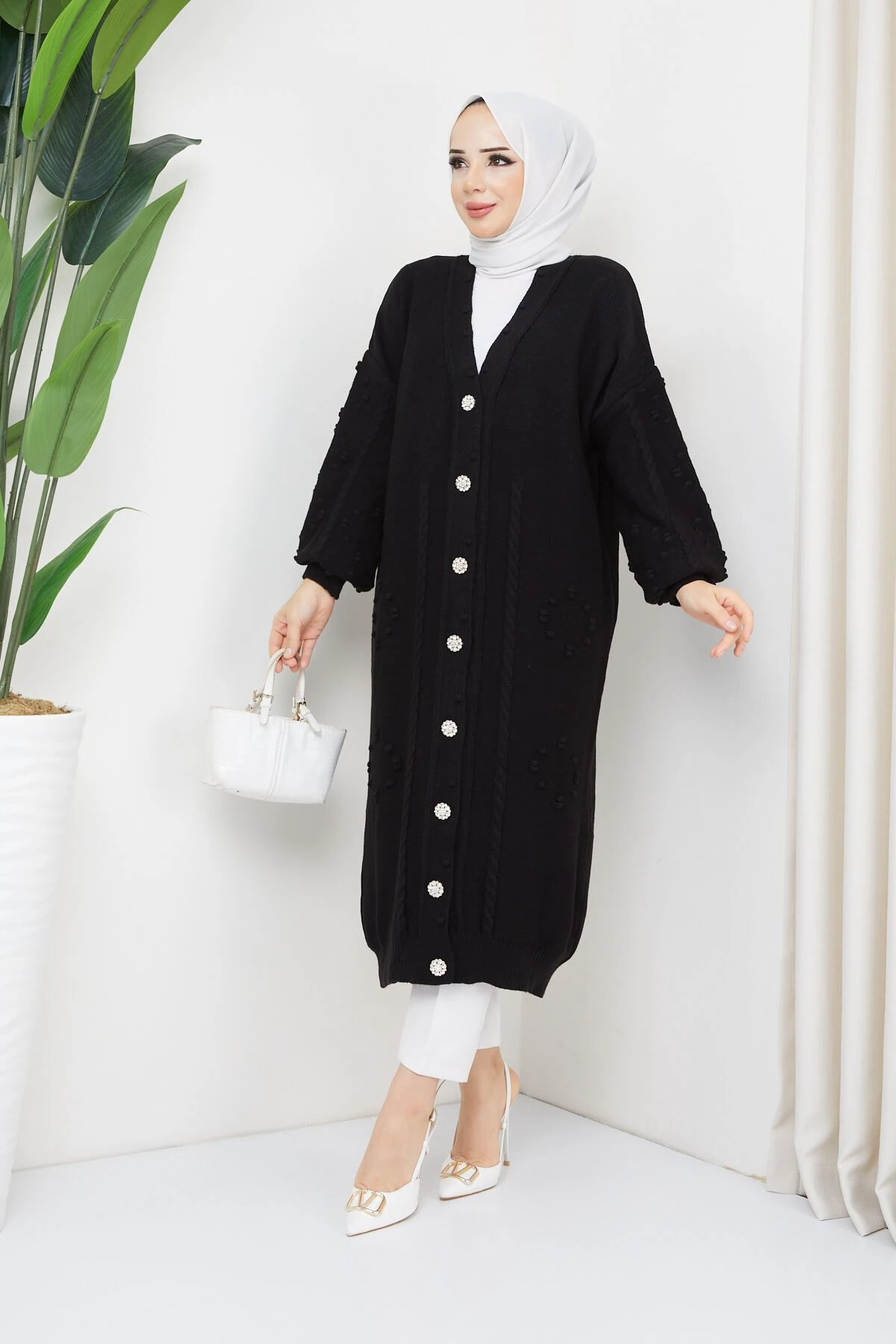 Kadın Saç Örgülü Desenli Düğmeli Triko Hırka