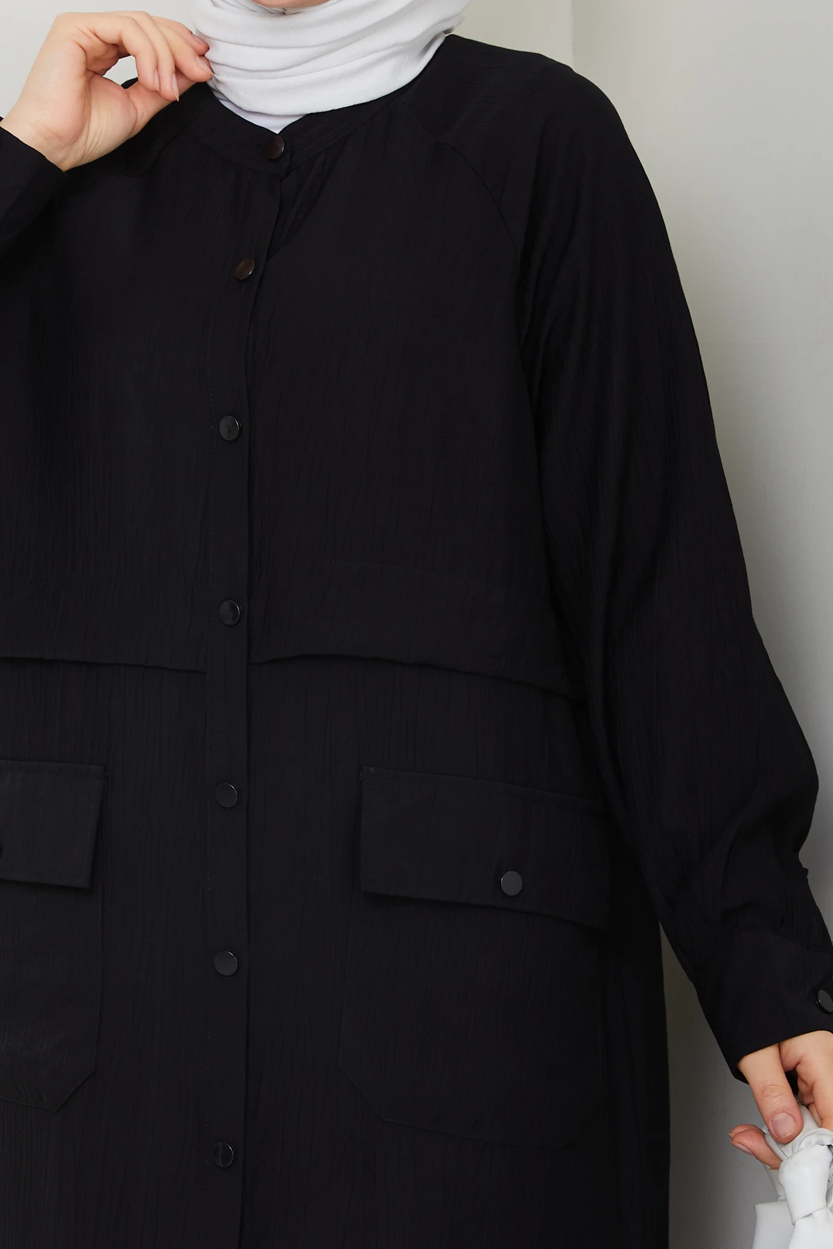 Kadın Cepli Düğme Kapamalı Kap