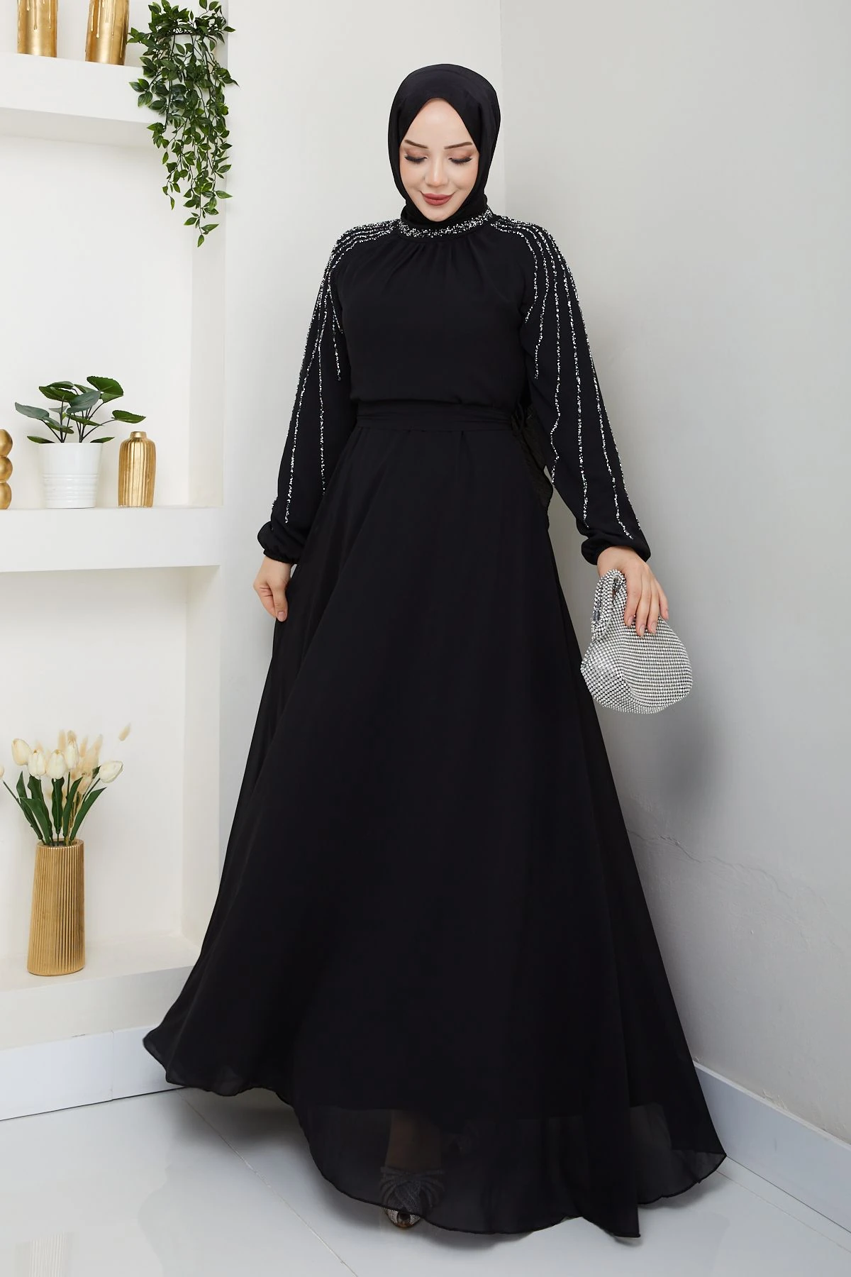 Kadın Kolu Taşlı Astarlı Şifon Elbise