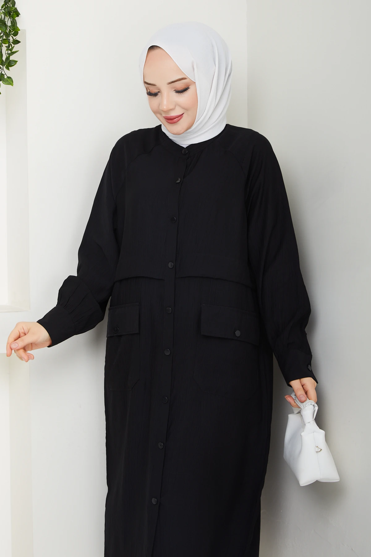 Kadın Cepli Düğme Kapamalı Kap