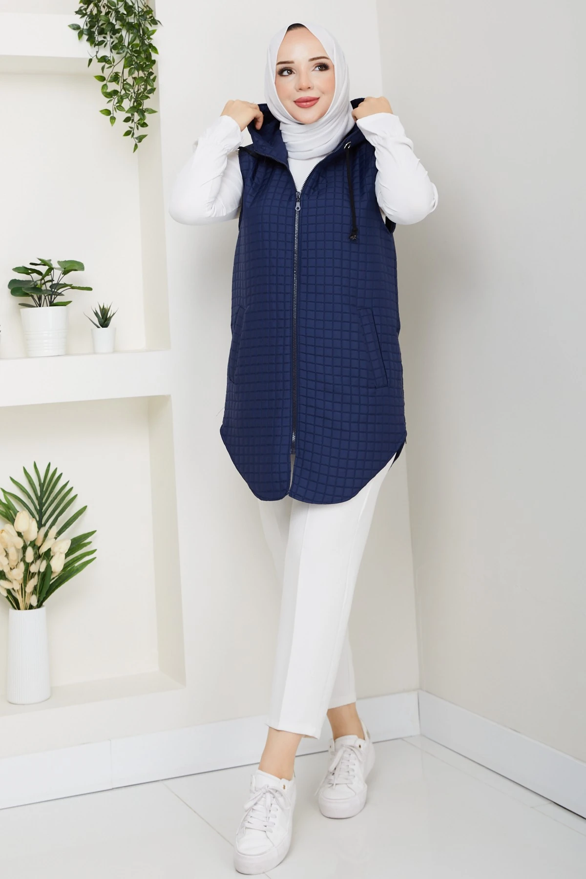 Kadın Yandan Fermuarlı Cepli Kapitone Yelek