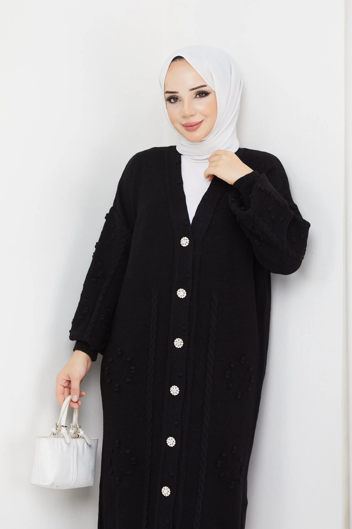 Kadın Saç Örgülü Desenli Düğmeli Triko Hırka