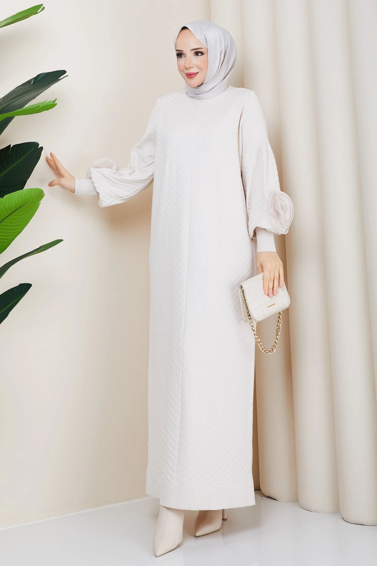 Kadın Kolu Gül Detaylı Merserize Triko Elbise