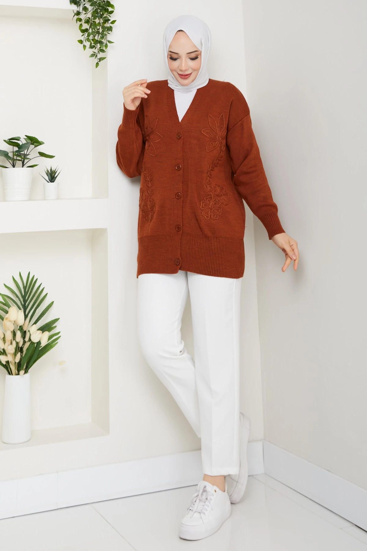 Kadın Papatya Desenli Triko Hırka