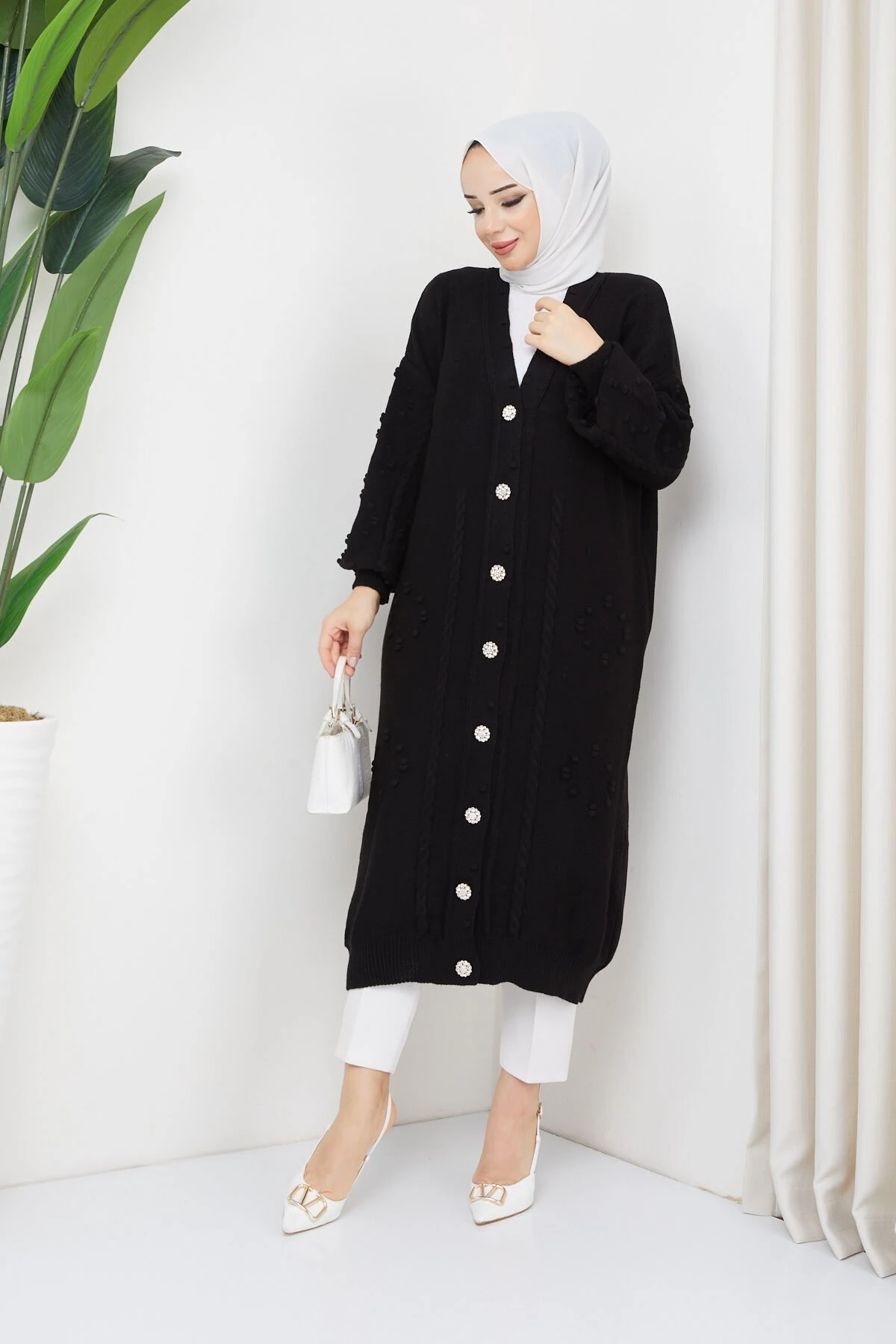 Kadın Saç Örgülü Desenli Düğmeli Triko Hırka