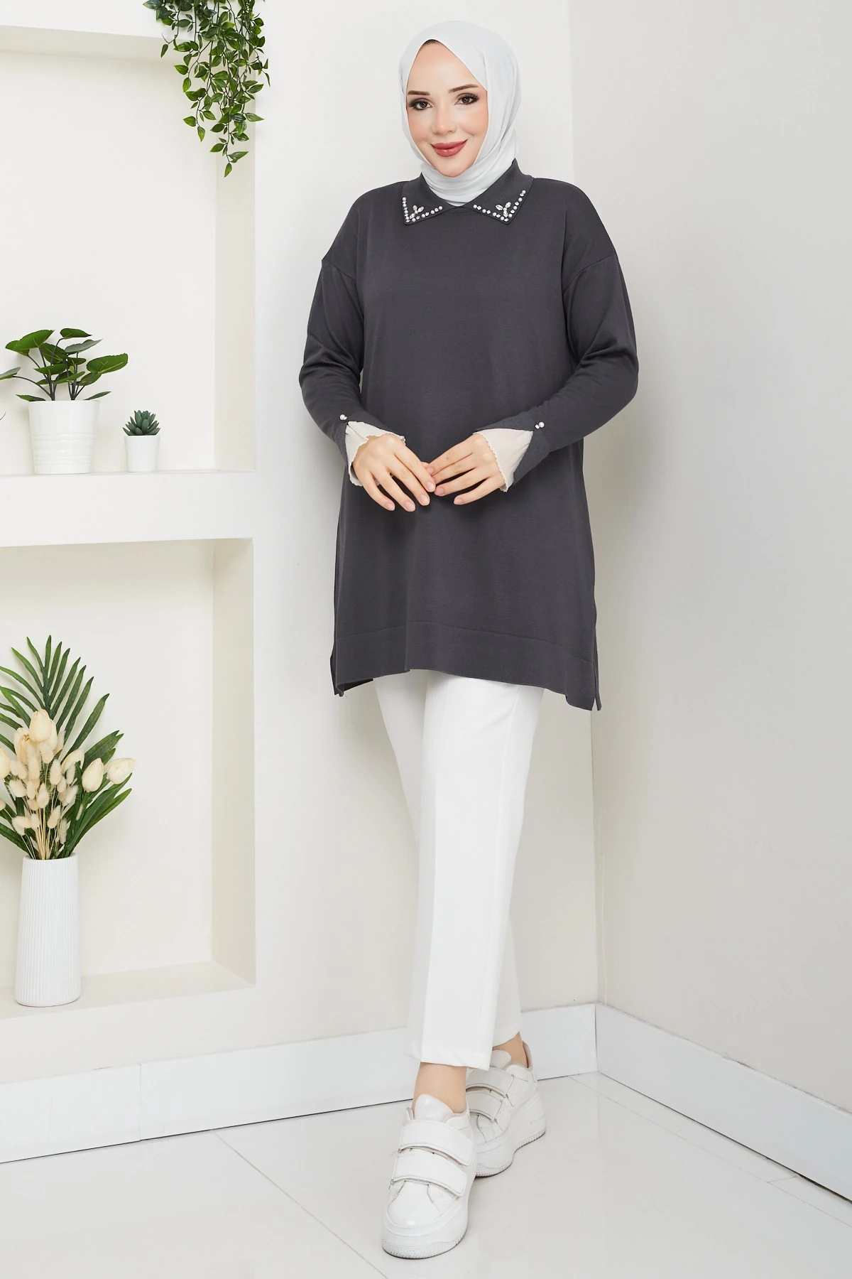 Kadın Kol Ağzı Dantel Detaylı Merserize Triko Tunik