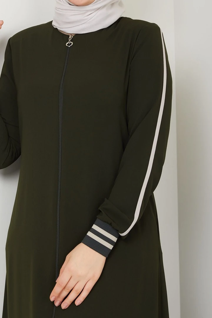 Kadın Şerit Detaylı Spor Kap Ferace